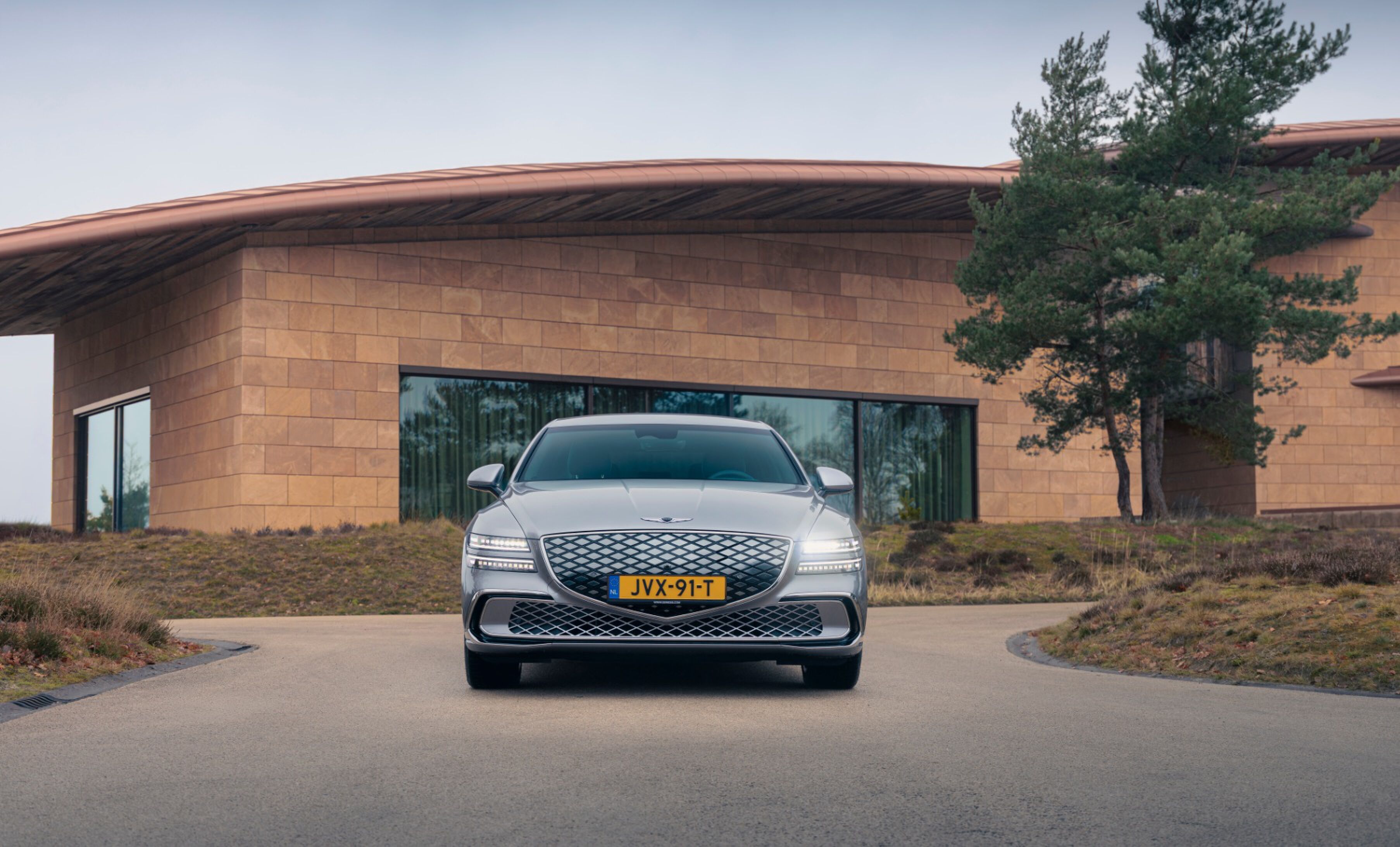 De voorzijde van de Genesis G80