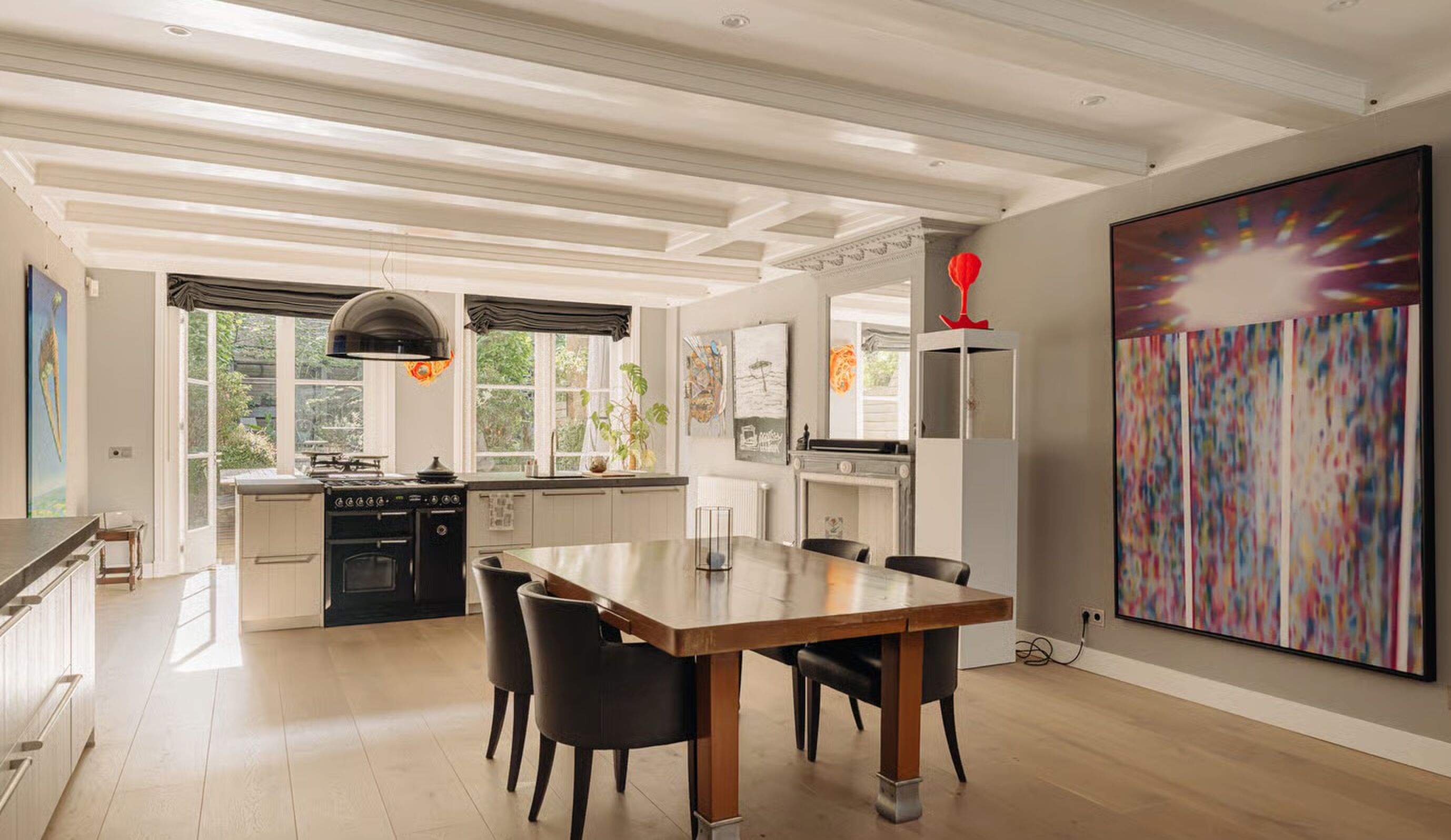 De keuken van het grachtenpand in Amsterdam