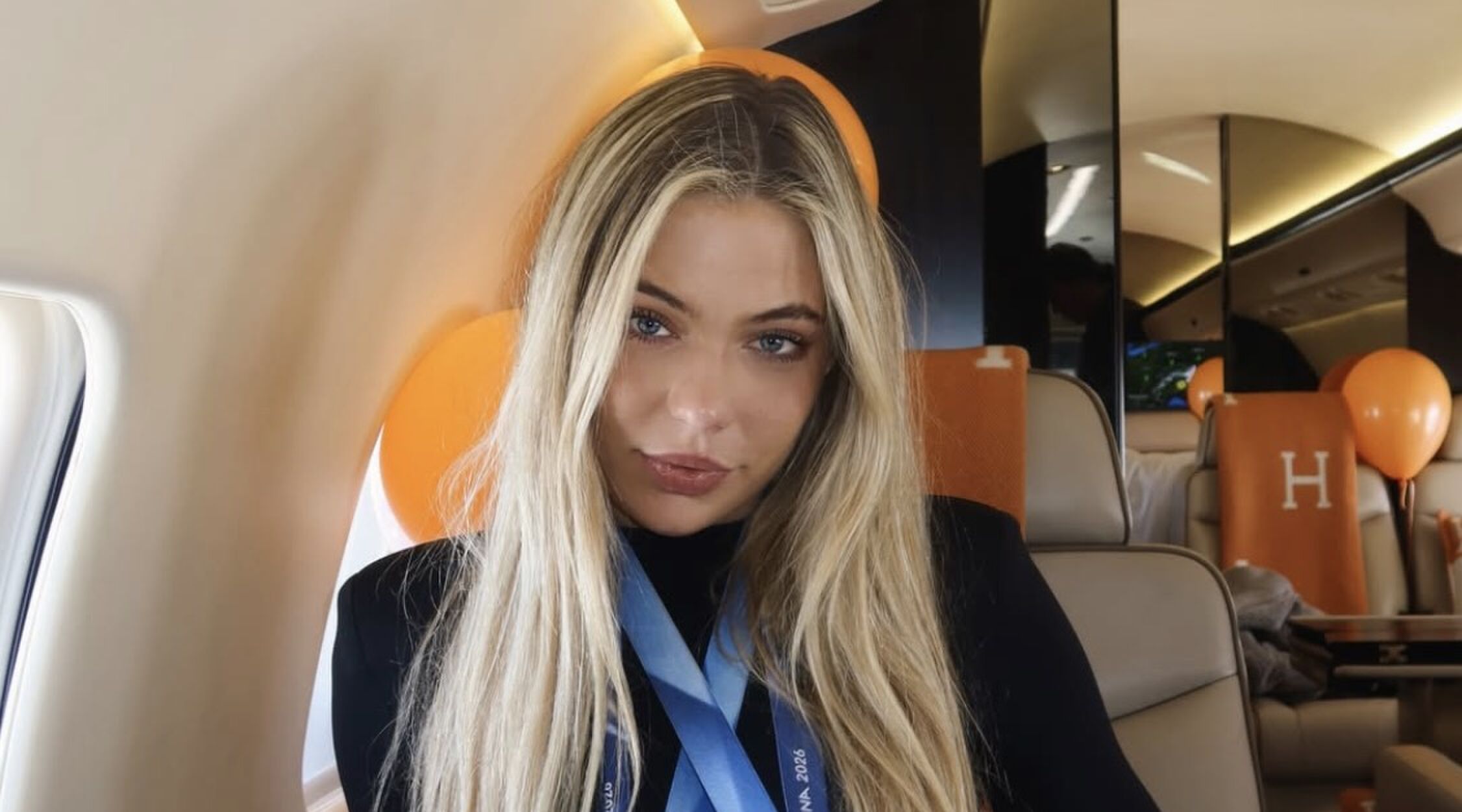 Misverstand: voor € 200.000 geveild schaatspak van Jutta Leerdam blijkt helemaal niet gedragen tijde