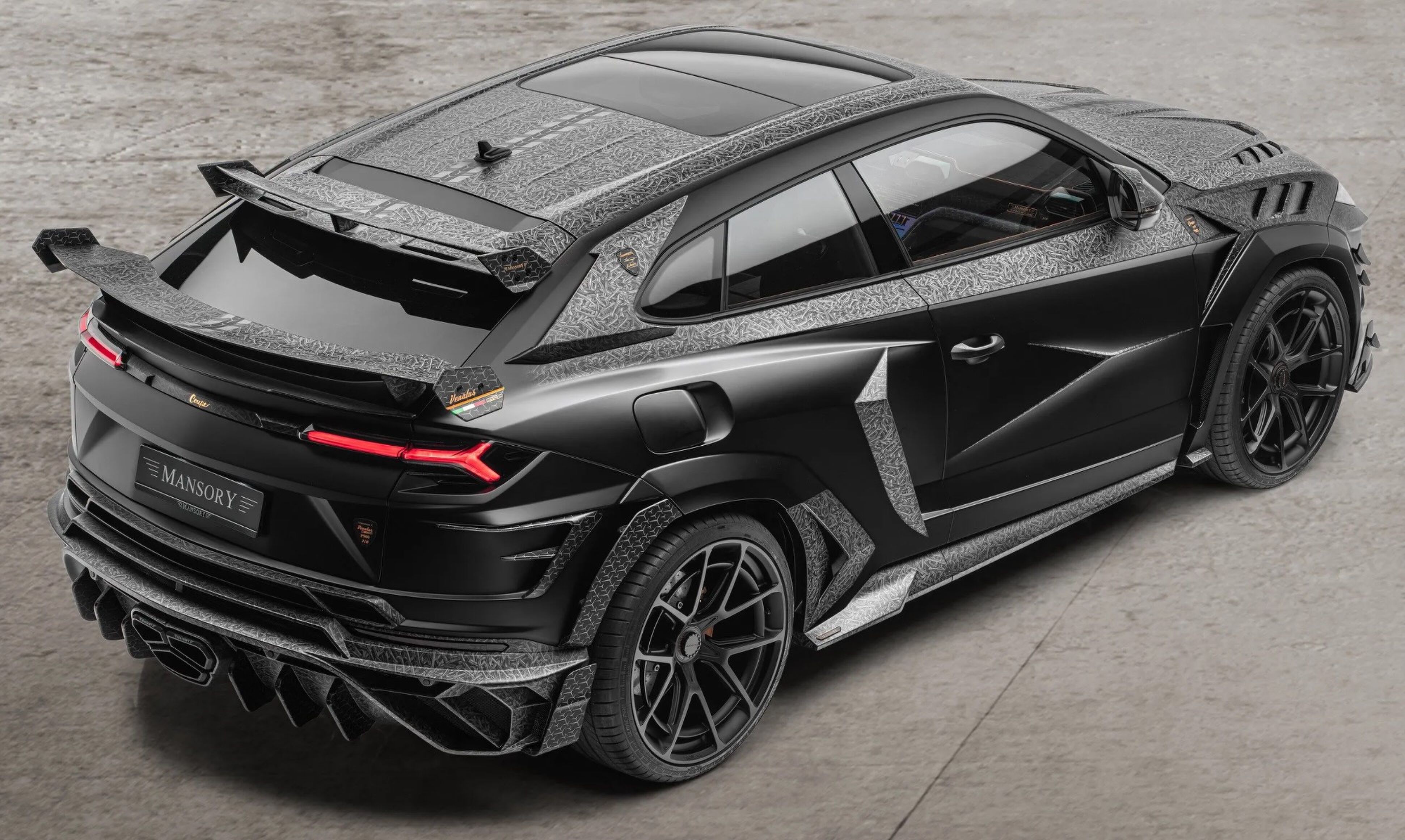 De achterzijde van de MANSORY Venatus Coupé EVO C