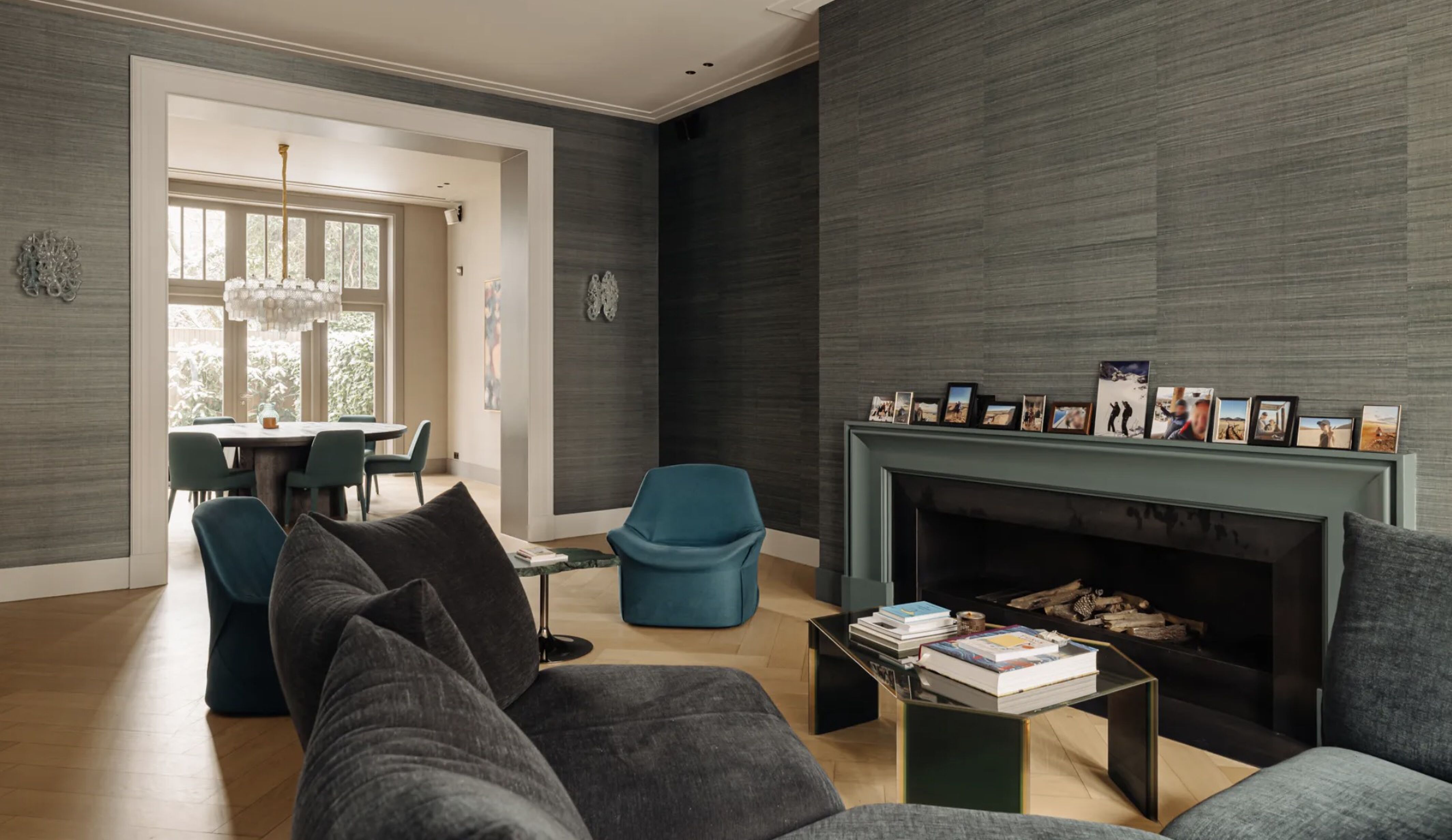 De woonkamer van het pand van de Duitse investeerder in Amsterdam-Zuid