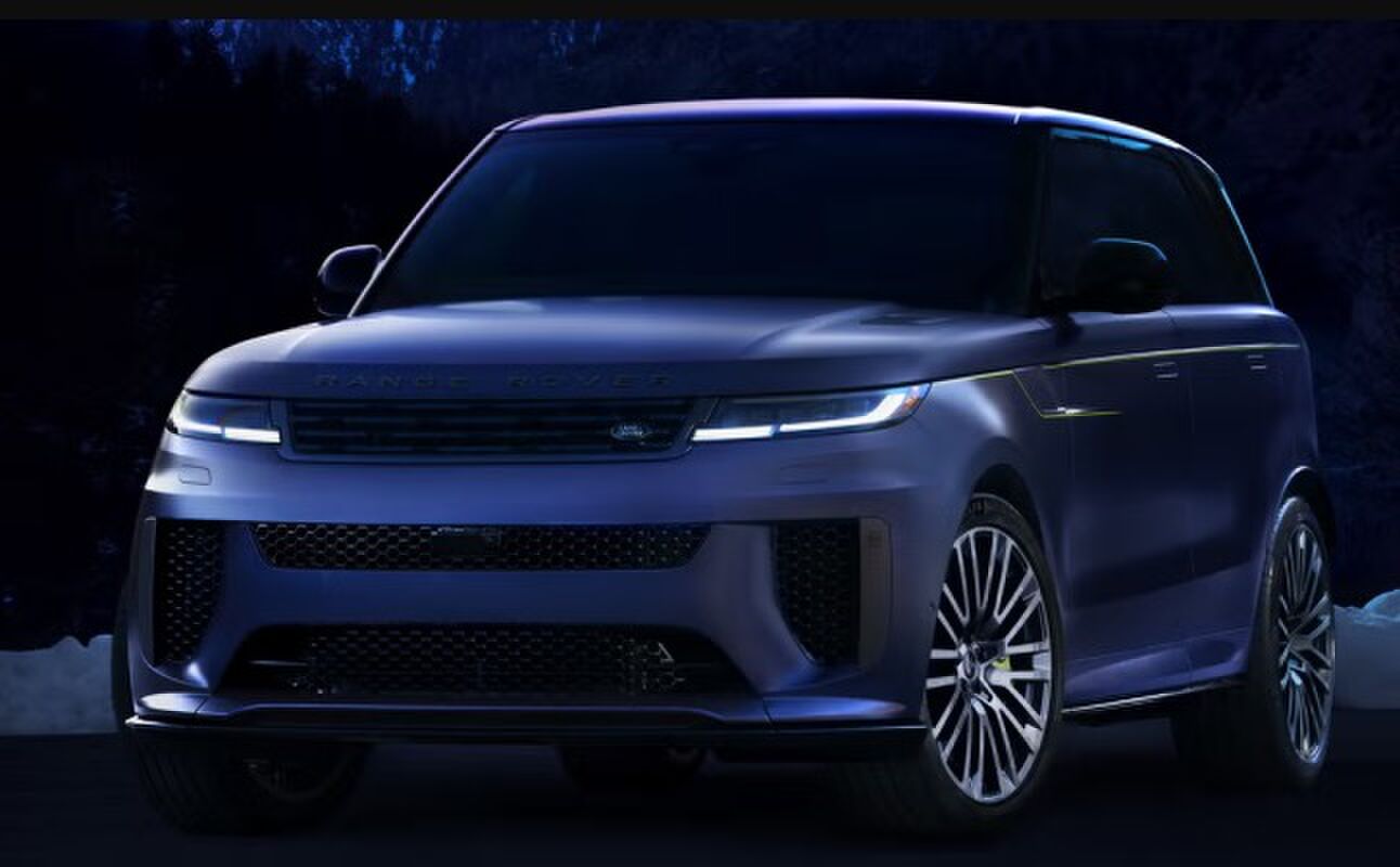 De Range Rover Sport SV Winter Dusk