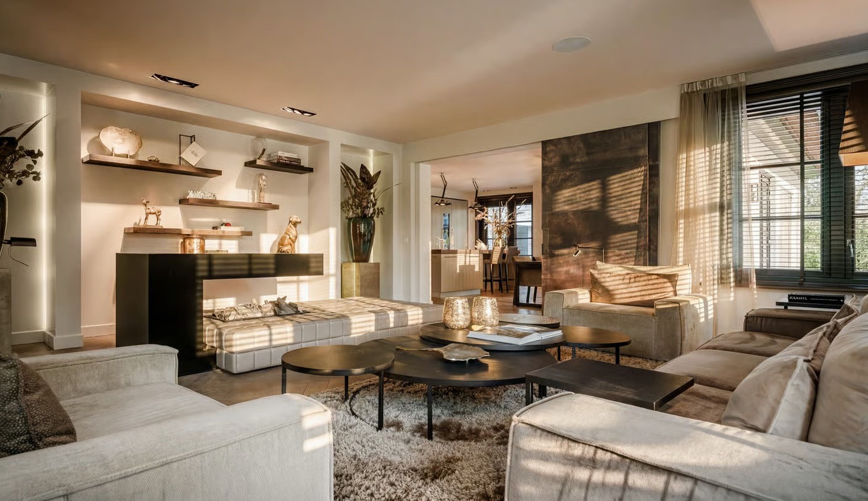 Het interieur van de villa van Michael van Beers in Blaricum