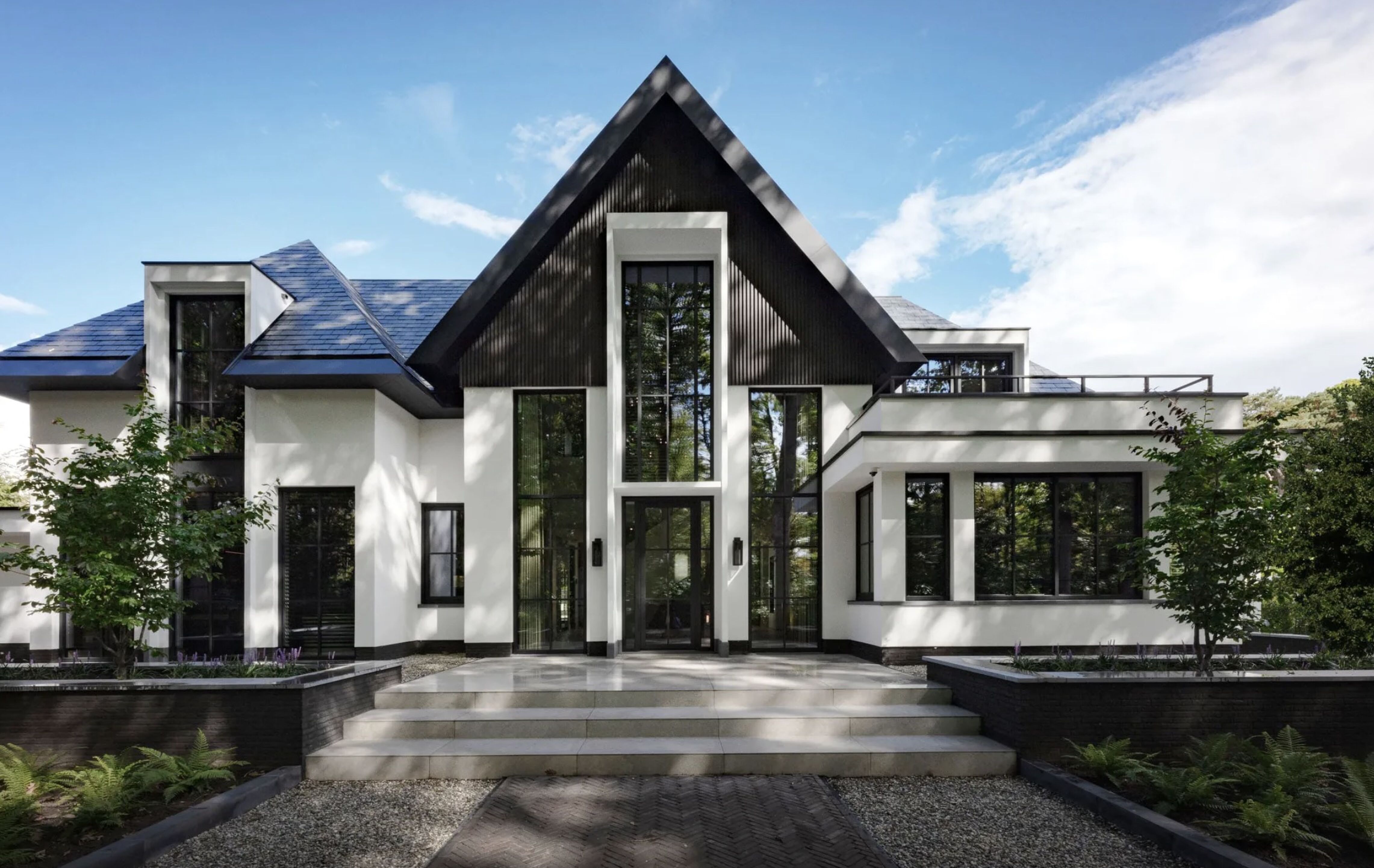 De voorzijde van de villa in Oisterwijk