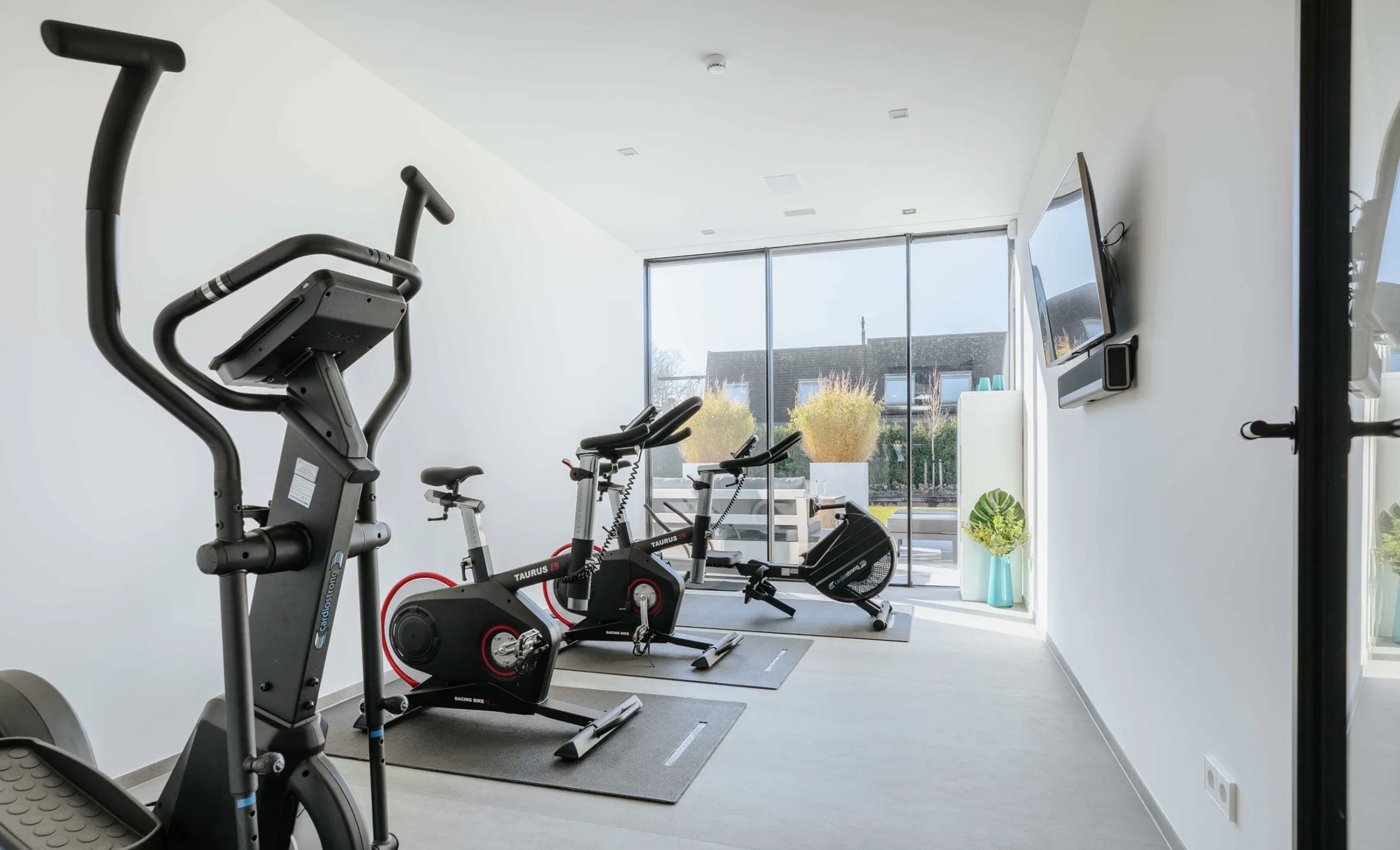 De thuisgym in de villa in Vinkeveen