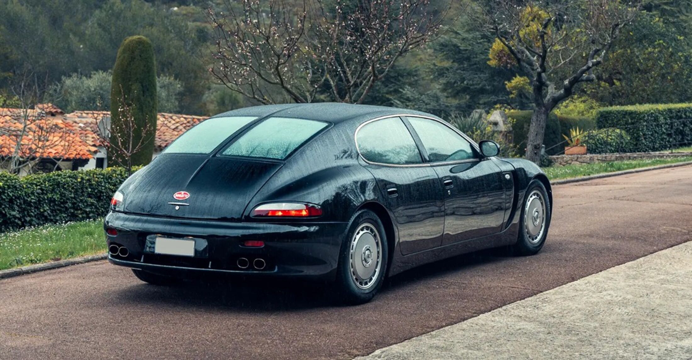 De achterkant van de Bugatti EB112