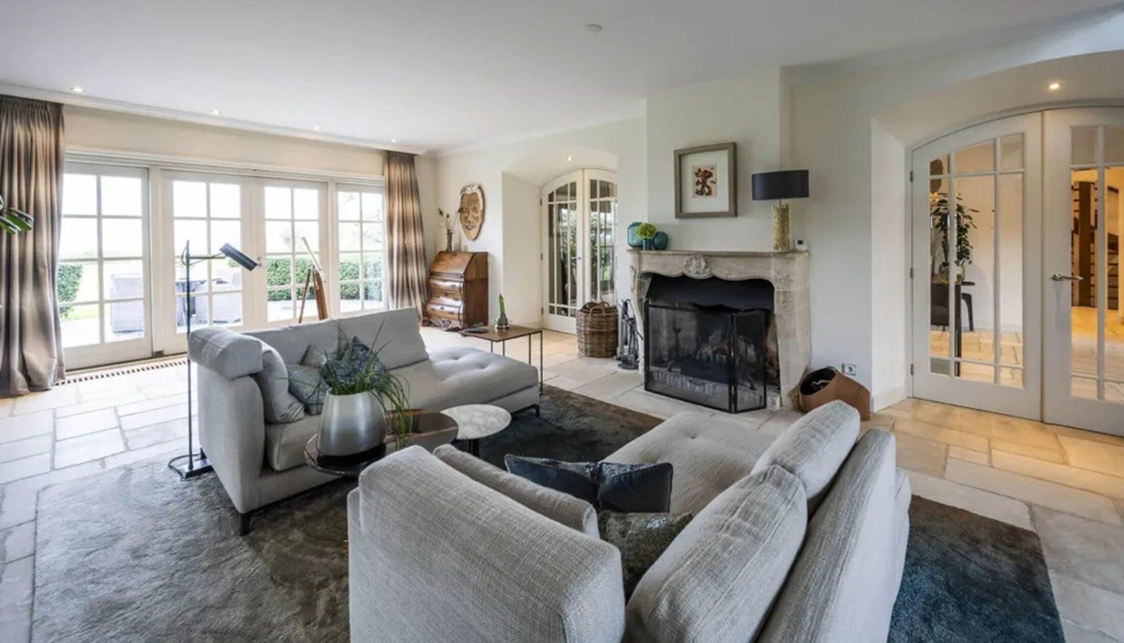 Het interieur van de villa nabij Amsterdam