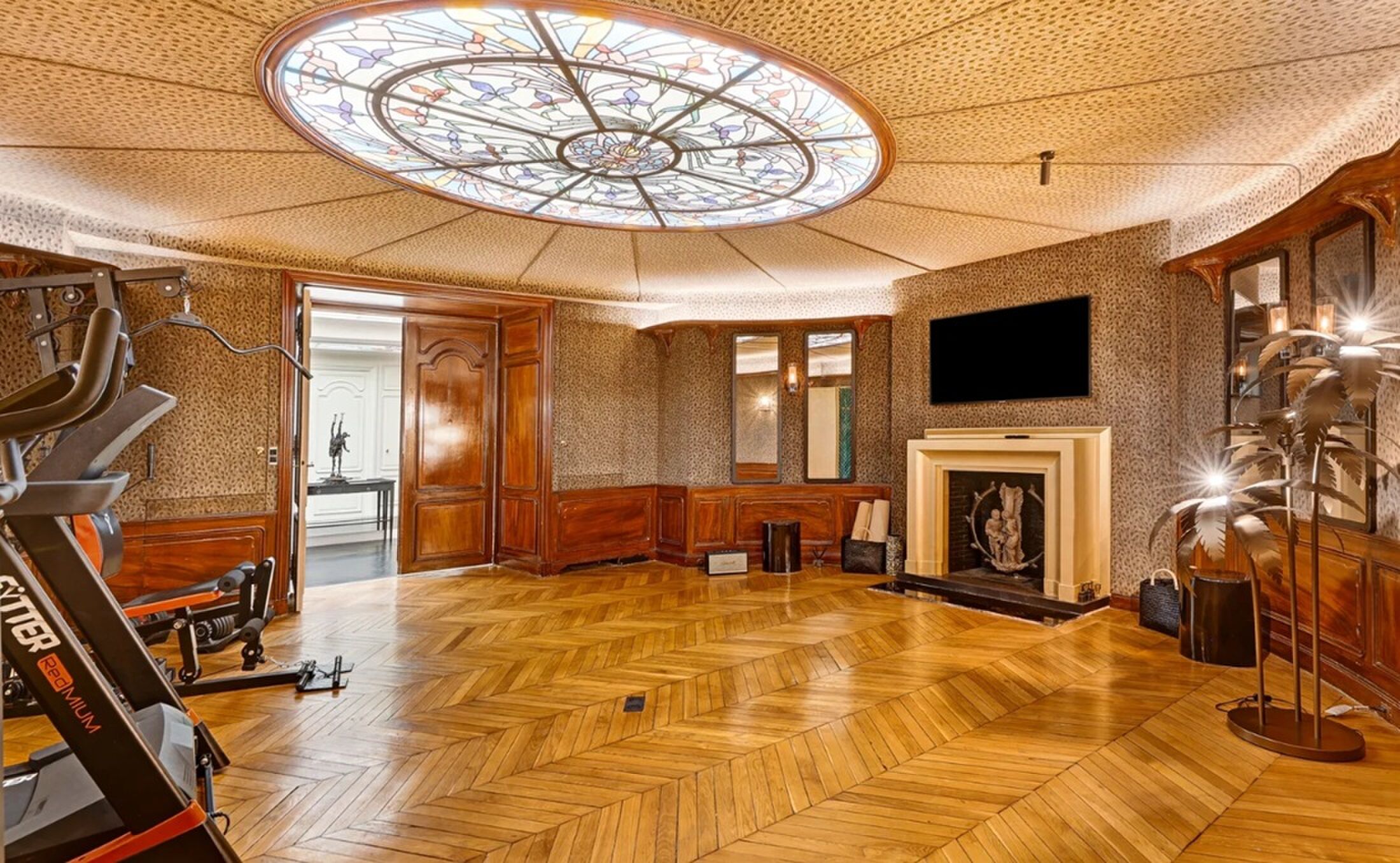 De unieke fitnessruimte in het appartement