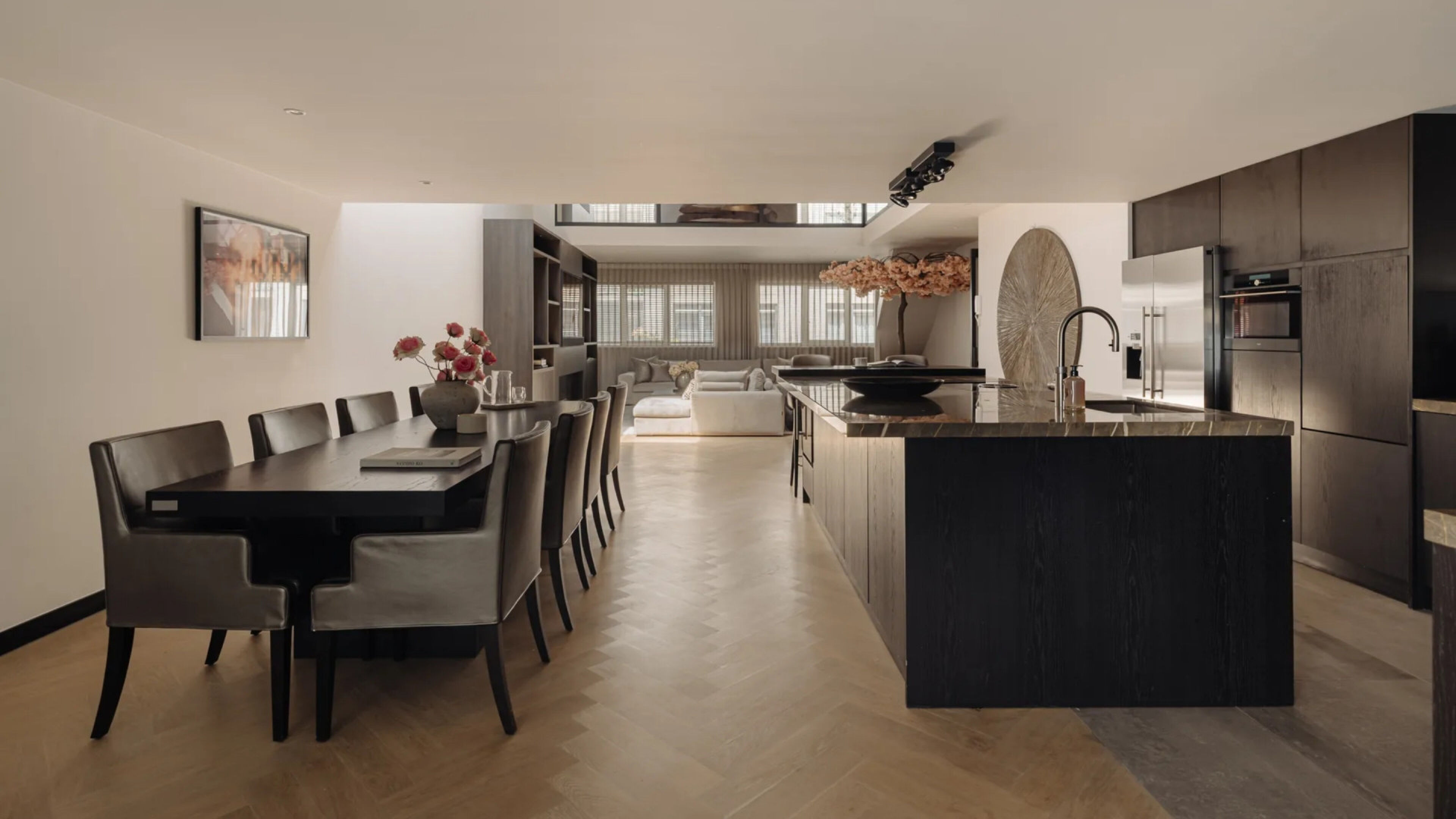 Het appartement van Donyell Malen van binnen