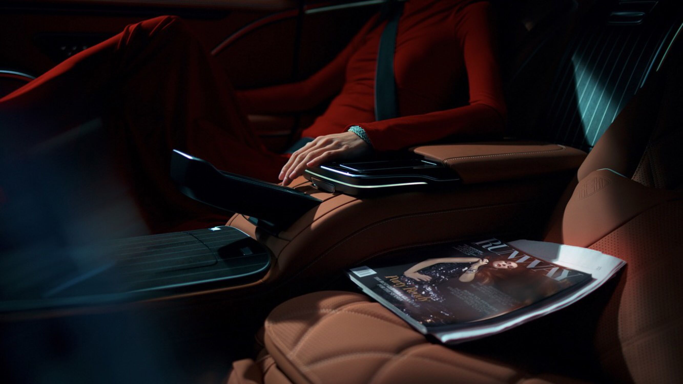De Mercedes-Maybach van binnen bij The Devil Wears Prada