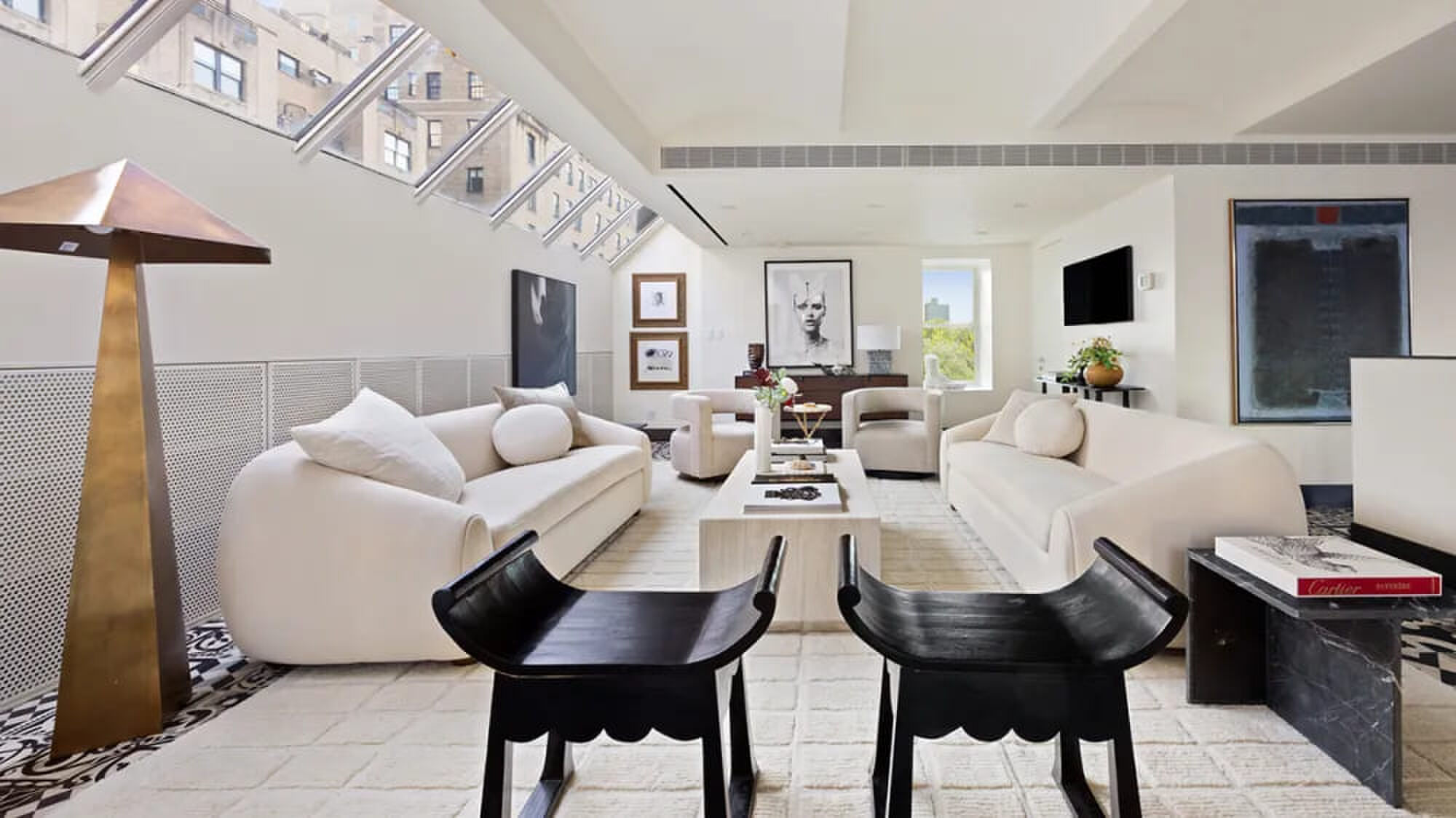 De relaxkamer in het penthouse in New York