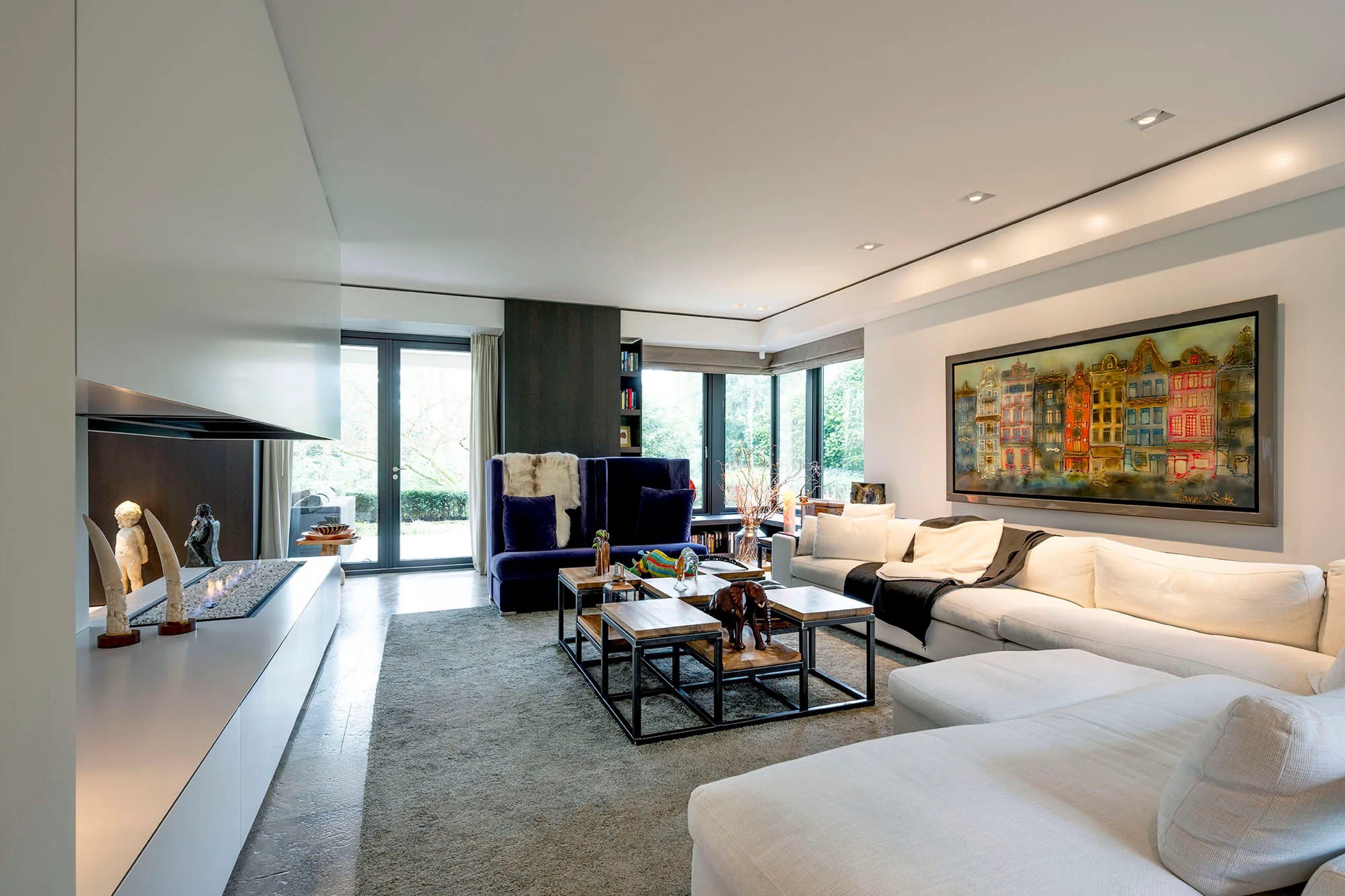 De woonkamer in de villa in Laren