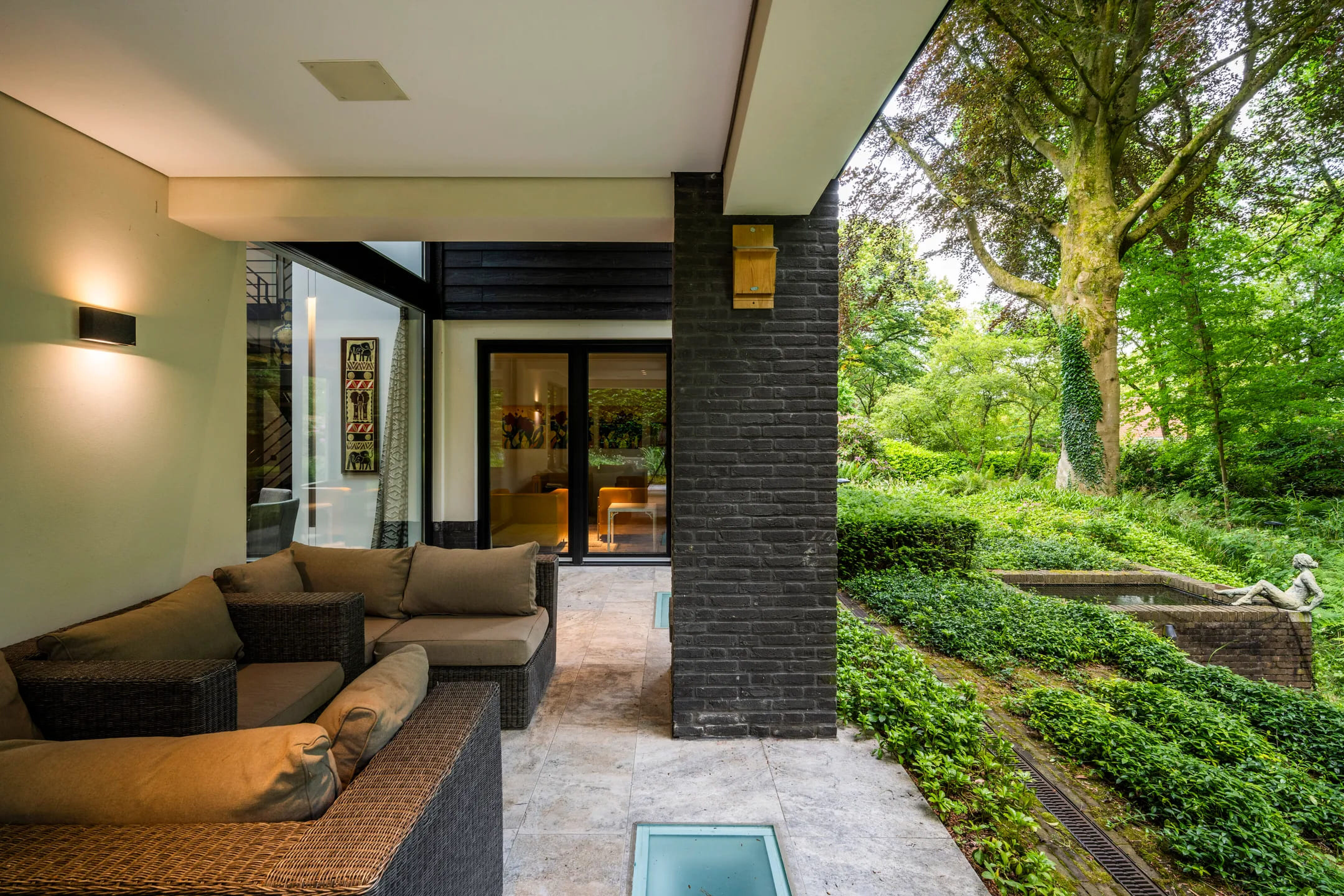 De tuin in de villa in Laren