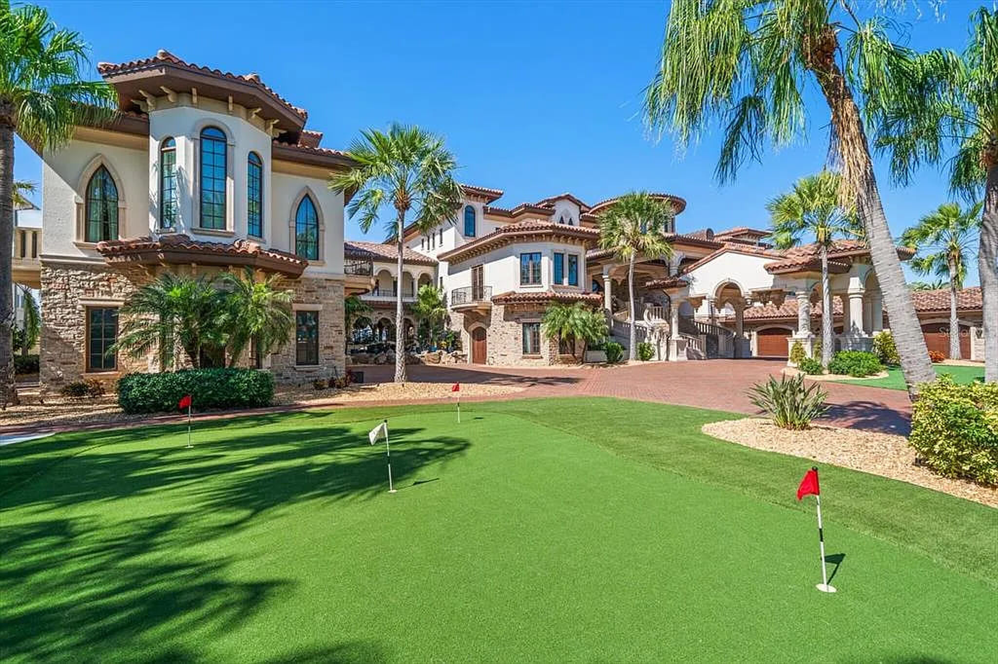 De tuin van de villa in Florida