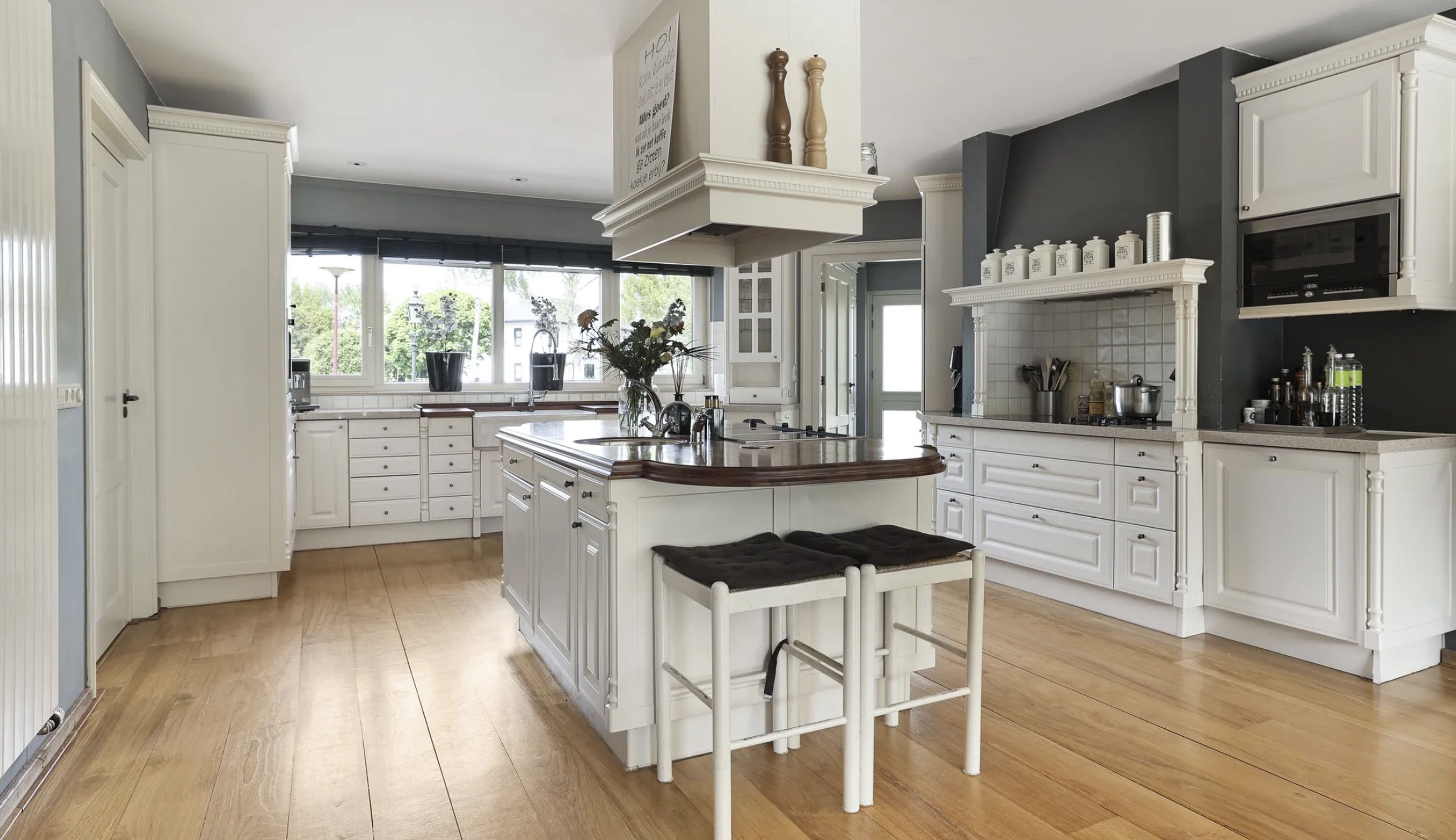 De keuken van de villa van Aron Winter