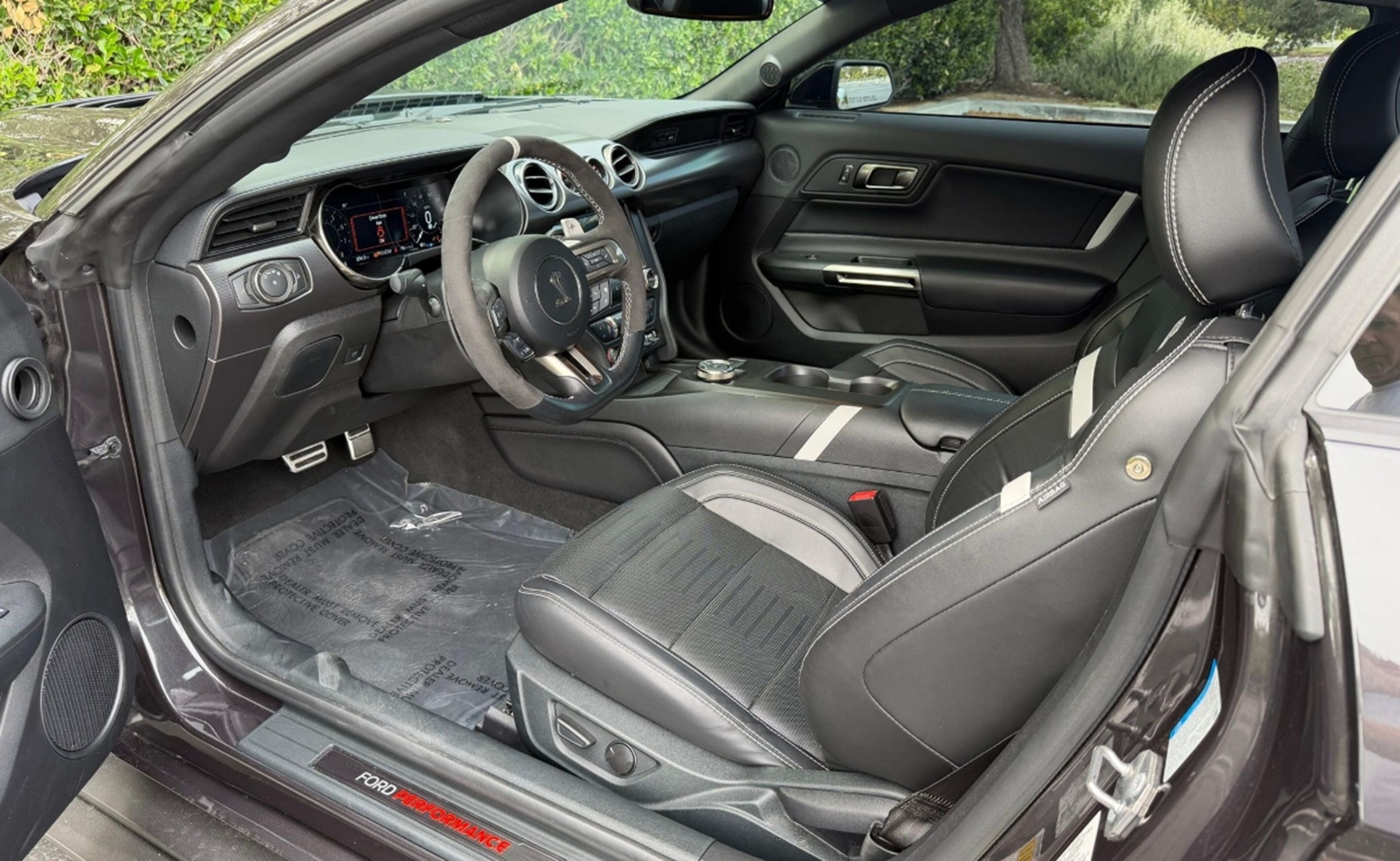 Het interieur van de auto