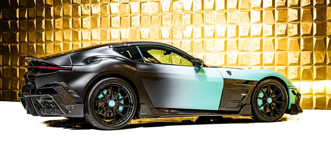 De zijkant van de MANSORY Equestre Atelier 12Cilindri
