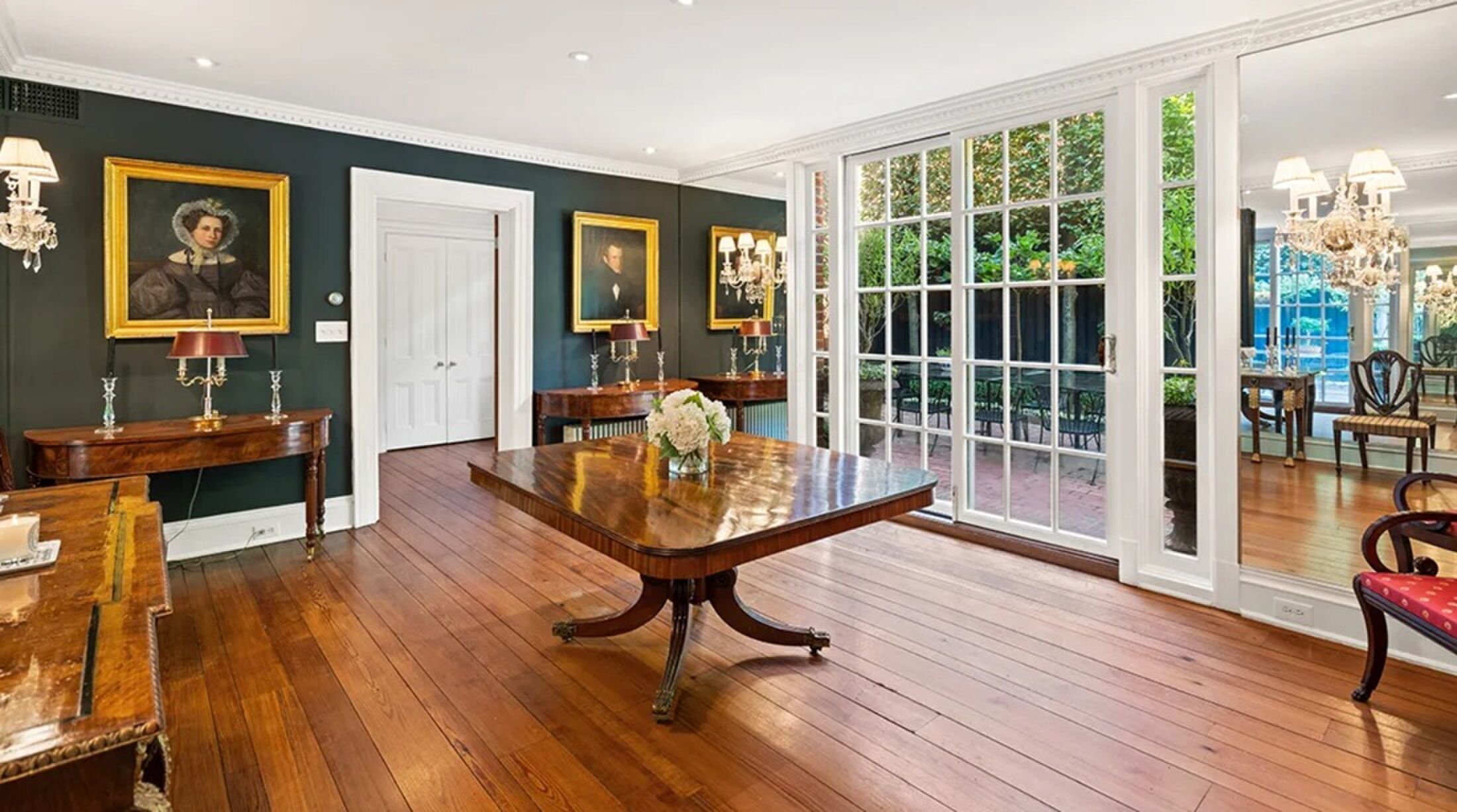 De eetkamer van de voormalige woning van John F. Kennedy