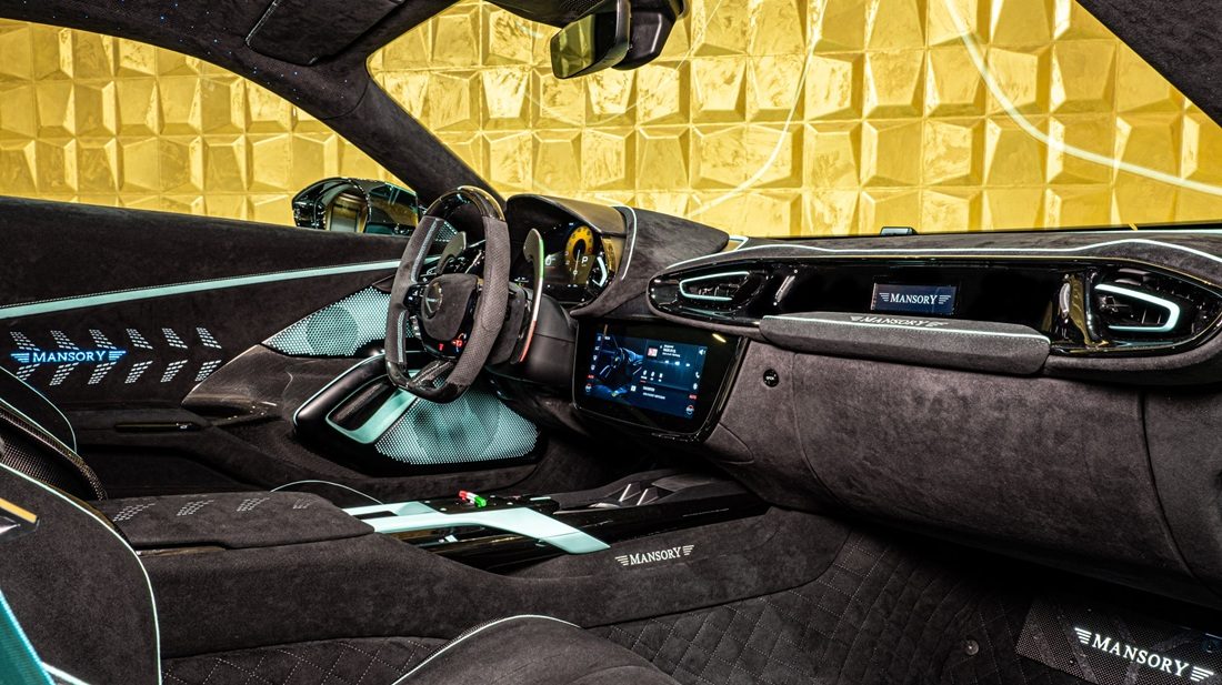 Het interieur van de MANSORY Equestre Atelier 12Cilindri