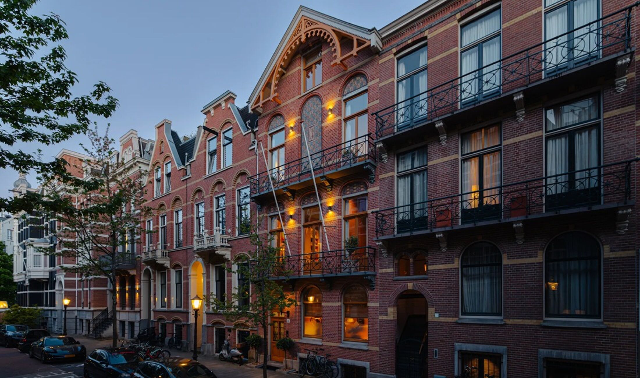 De voorzijde van het luxe pand