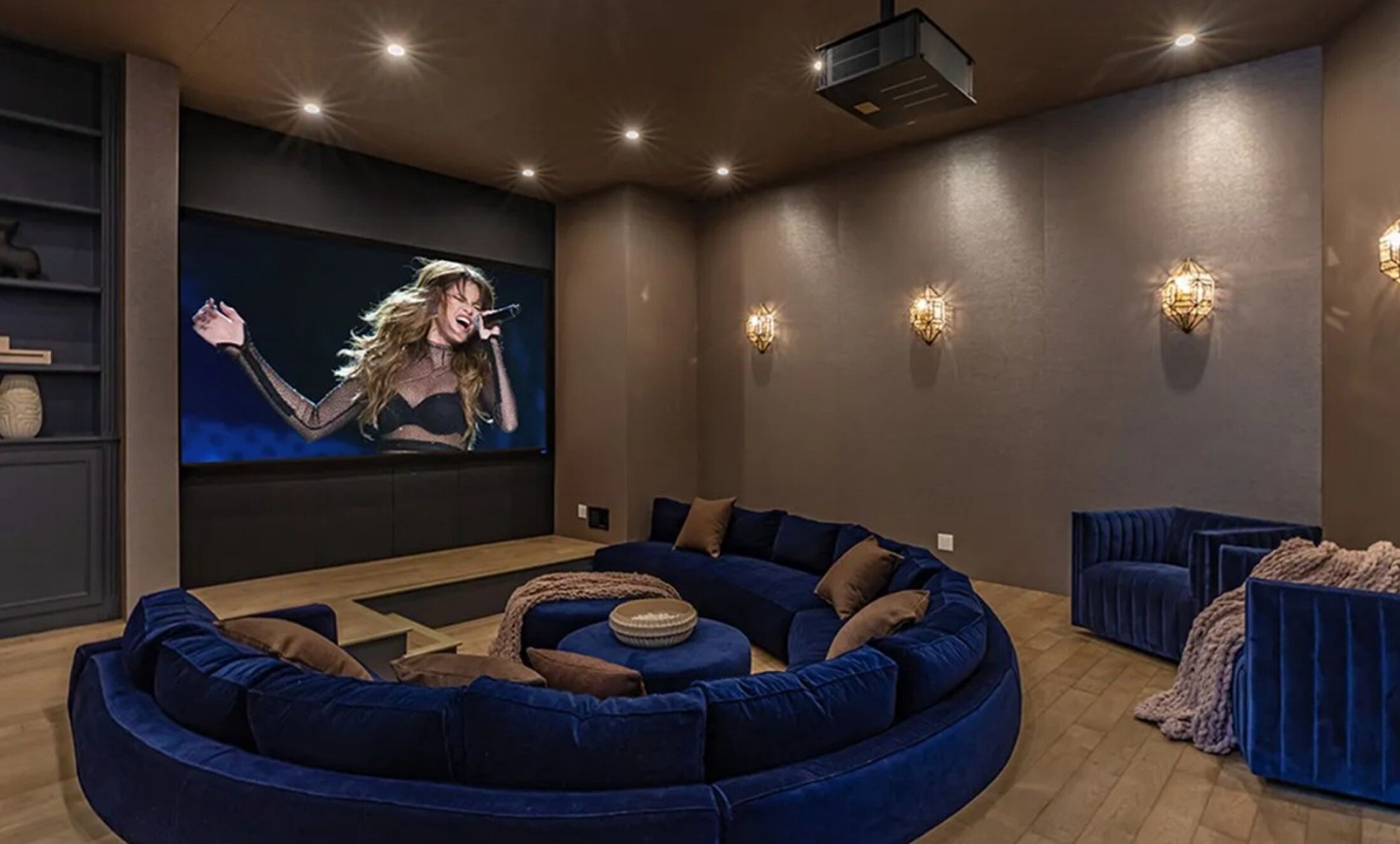 De thuisbioscoop met royale banken