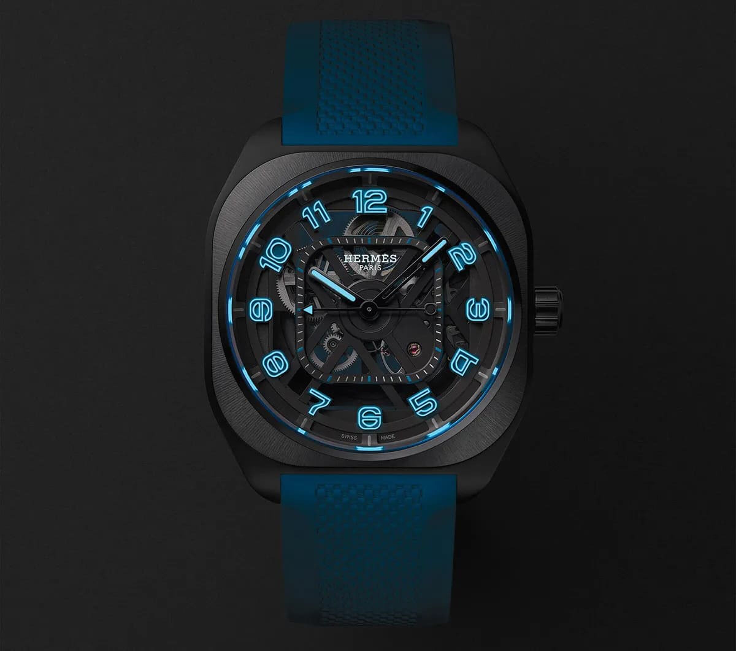 Het Herm&egrave;s H08 Squelette-horloge in het donker