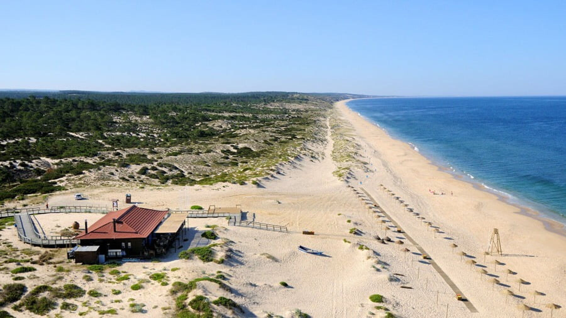 De beachclub van Sublime Sand Resort