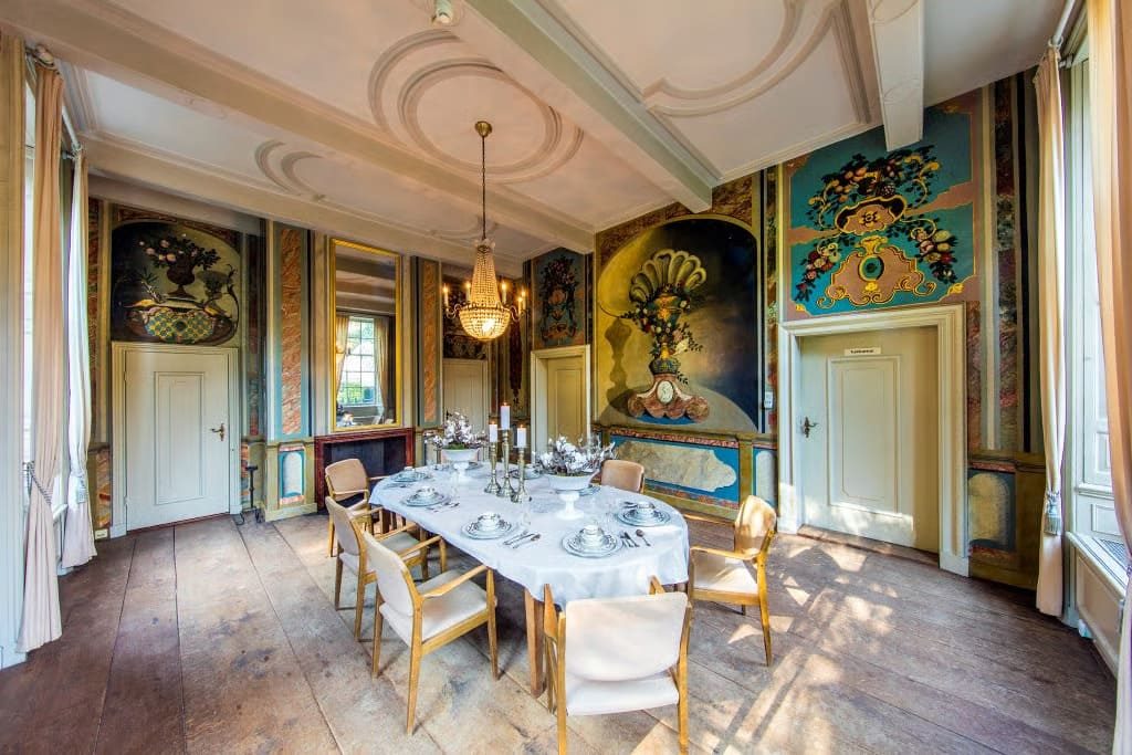 De eetkamer in het landgoed Rijnhuizen in Nieuwegein