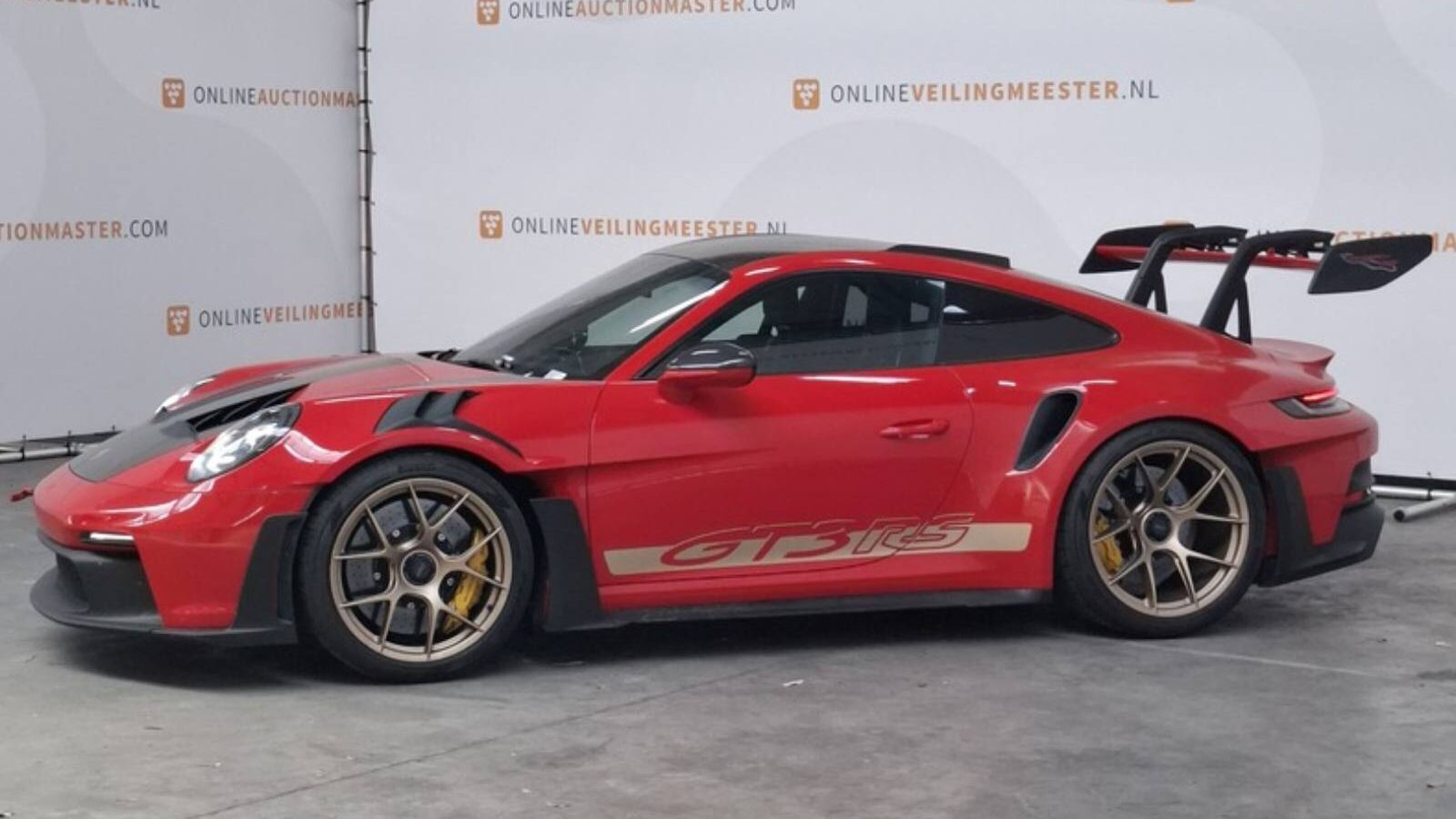 De zijkant van de Porsche GT3 bij Domeinen
