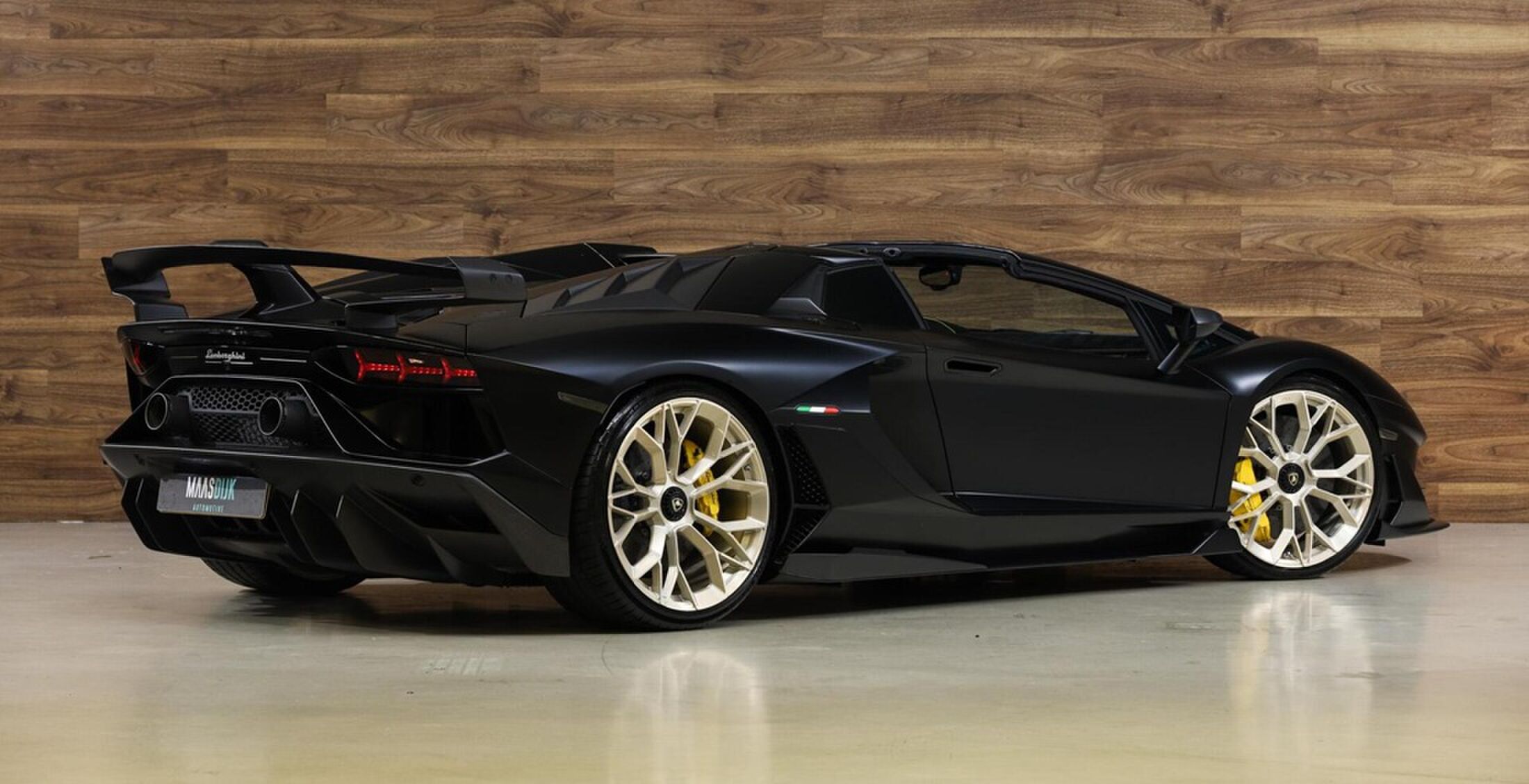 De achterzijde van de Lamborghini Aventador
