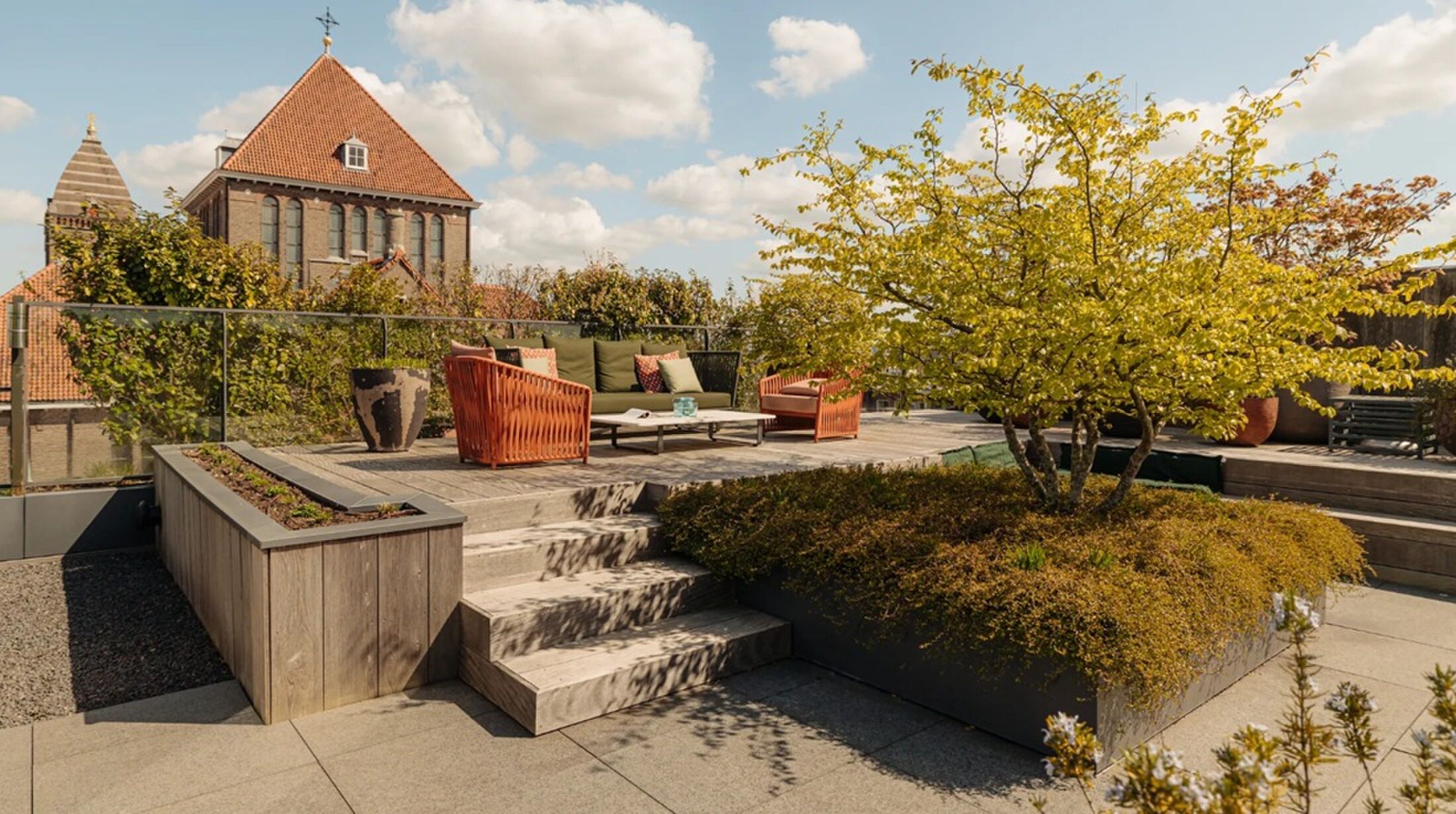 Het dakterras van het penthouse in Amsterdam