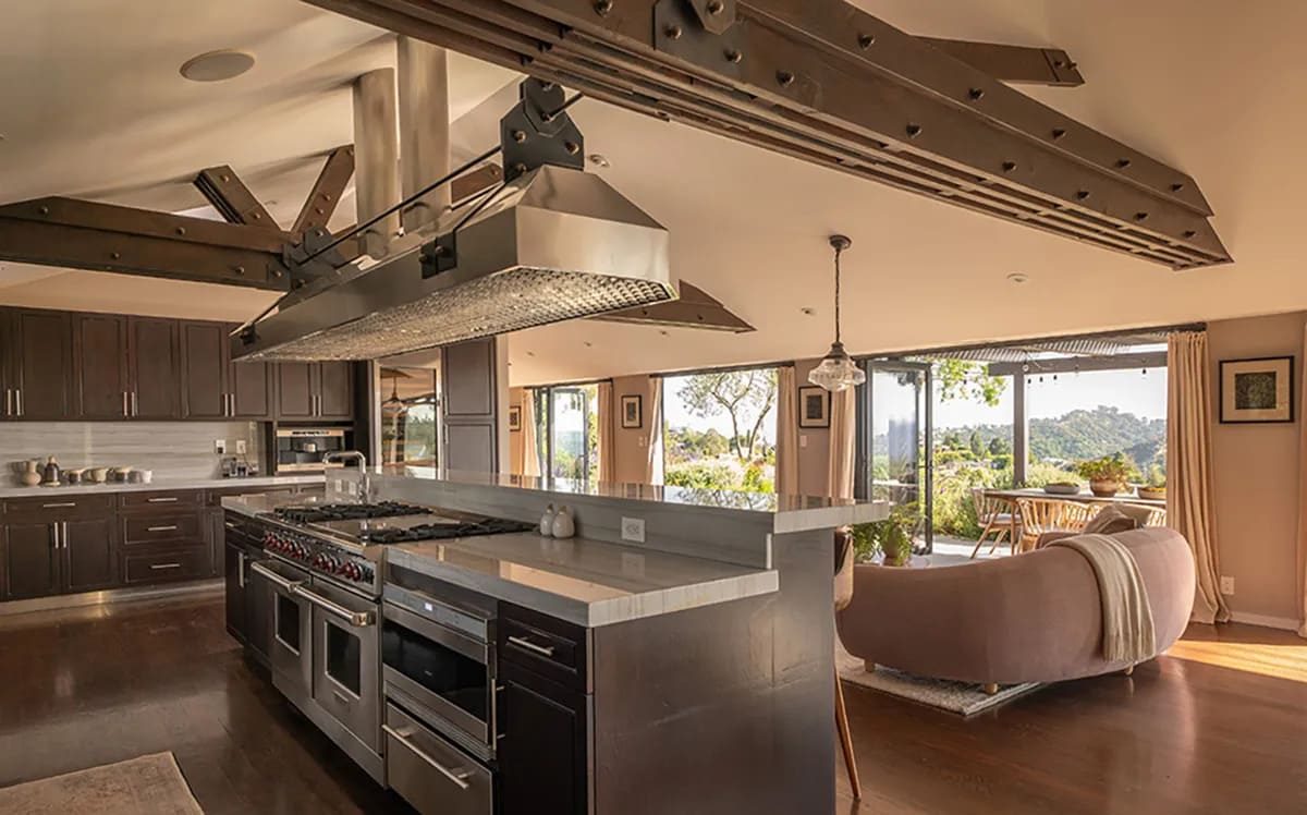 De keuken in de woning van Chris Evans in Hollywood