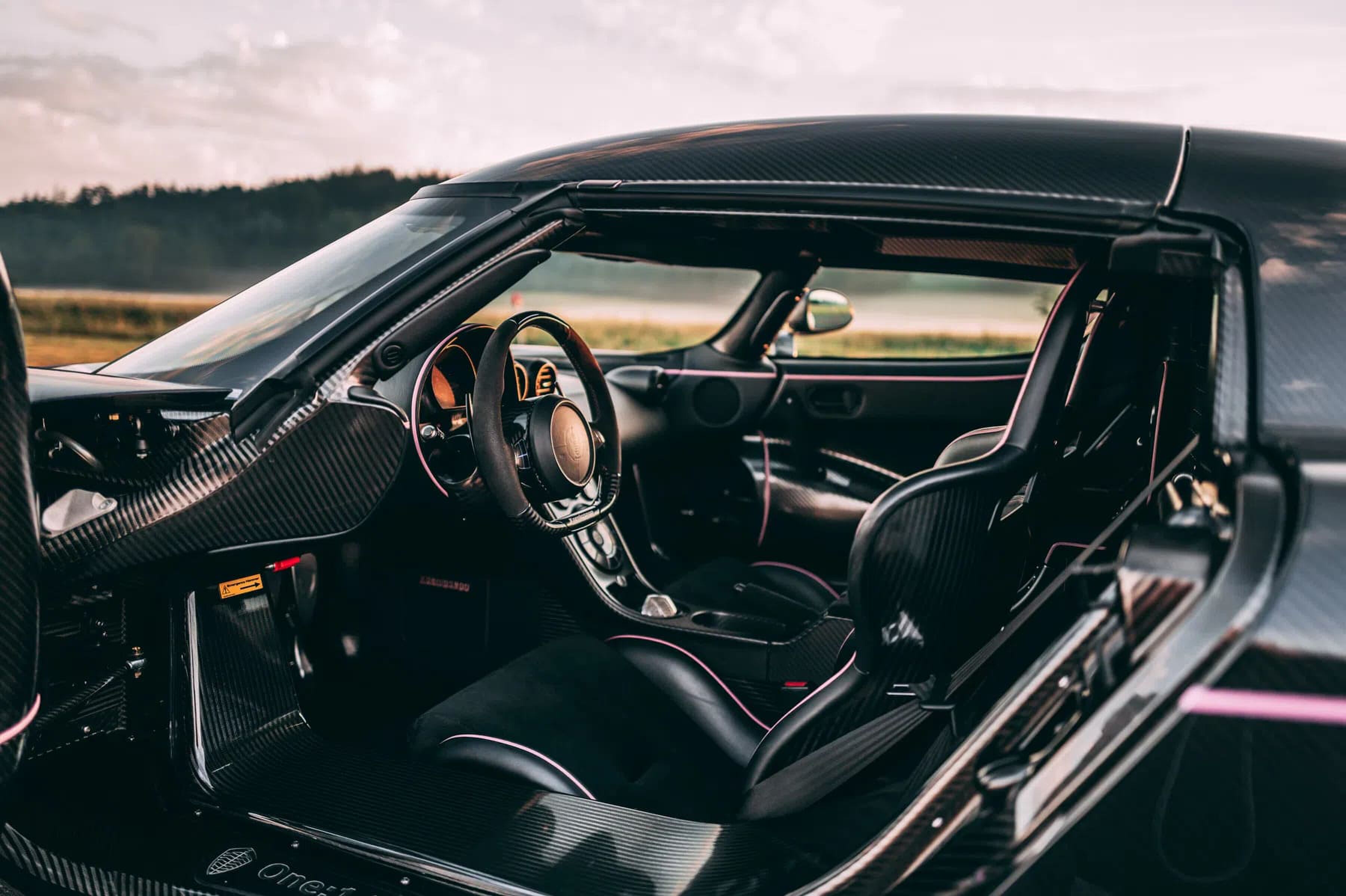 Het interieur van de verdwenen Koenigsegg One:1