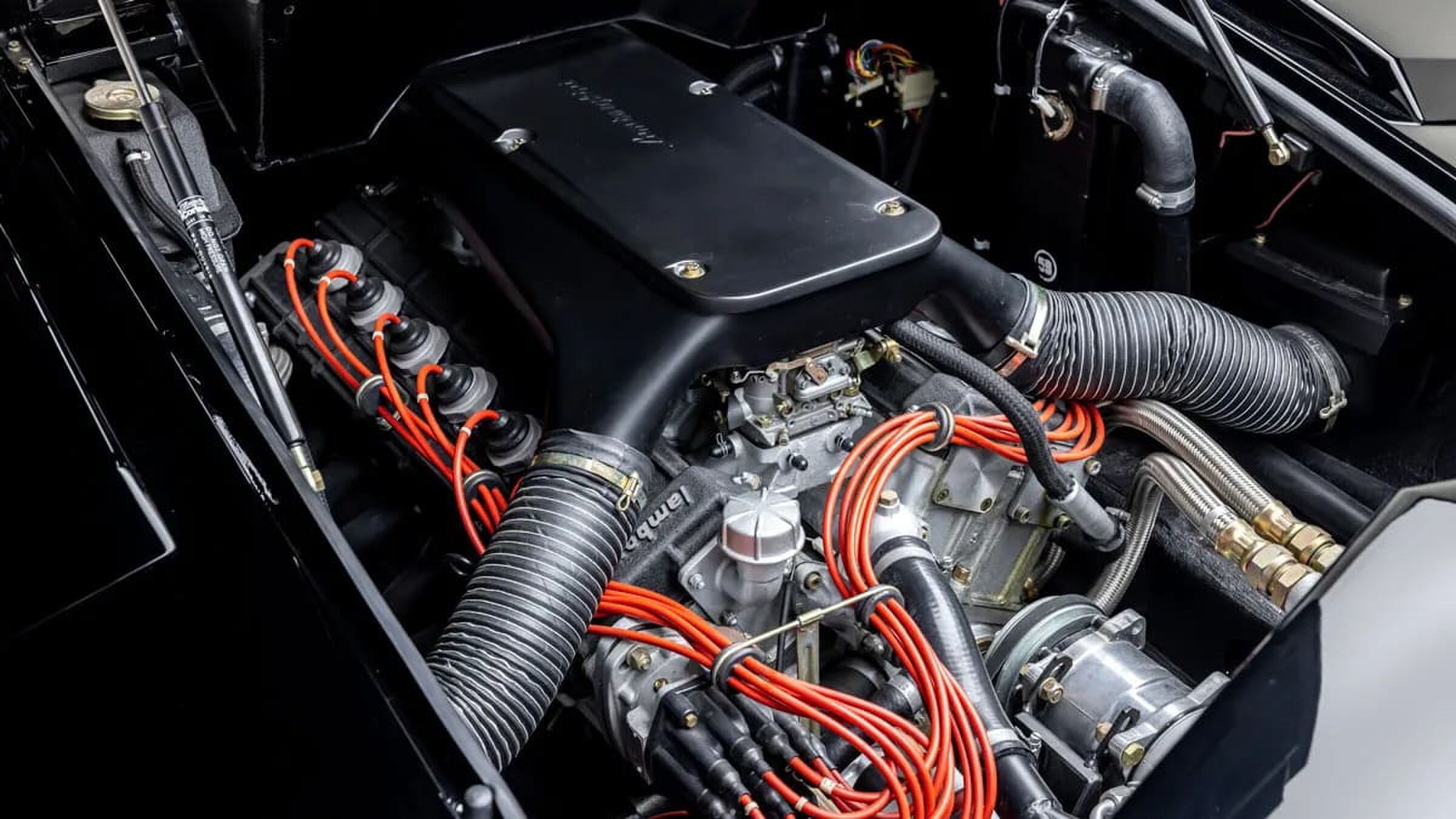 De motor van de Lamborghini Countach