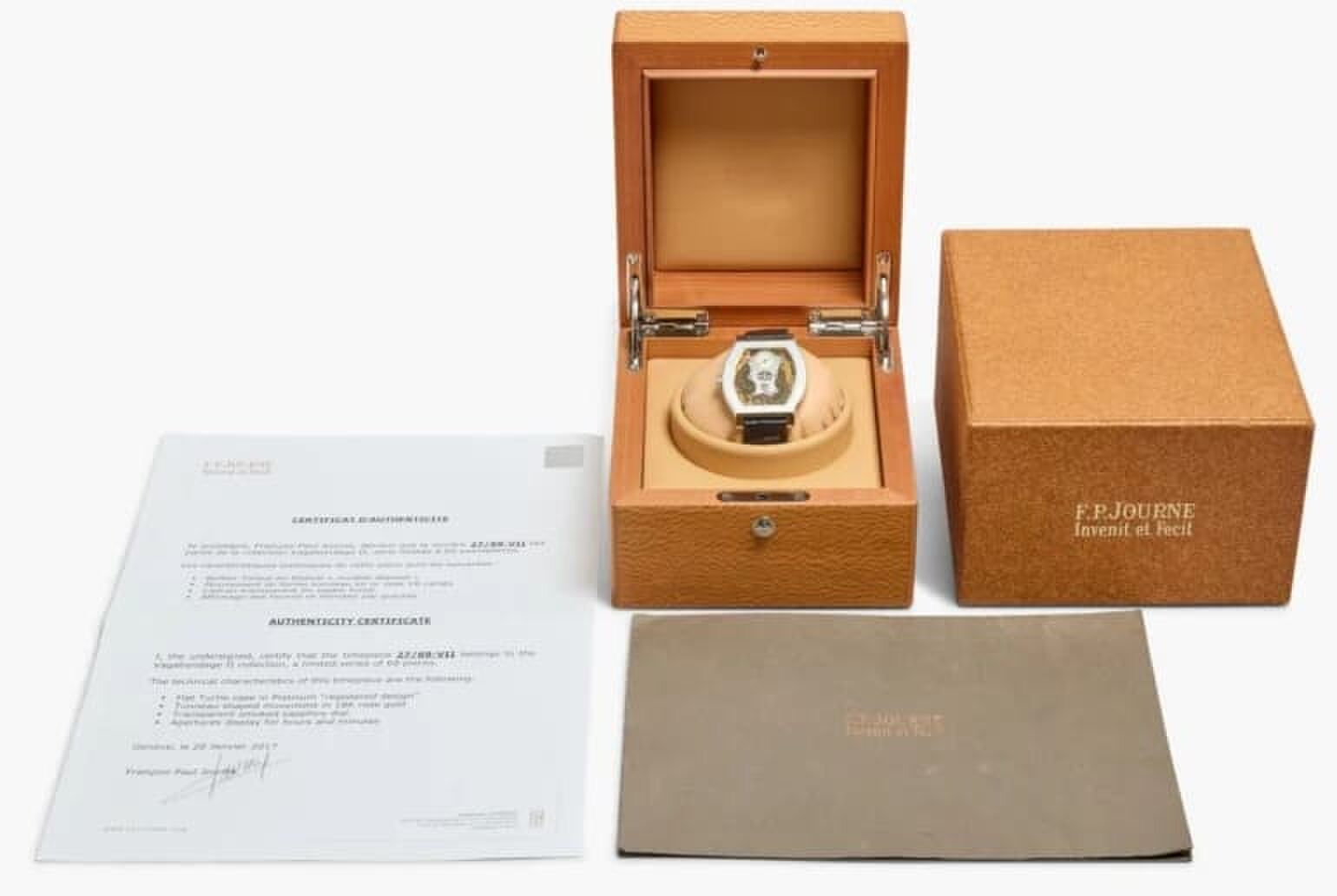 Het F.P. Journe horloge van Tom Brady met papieren en doos