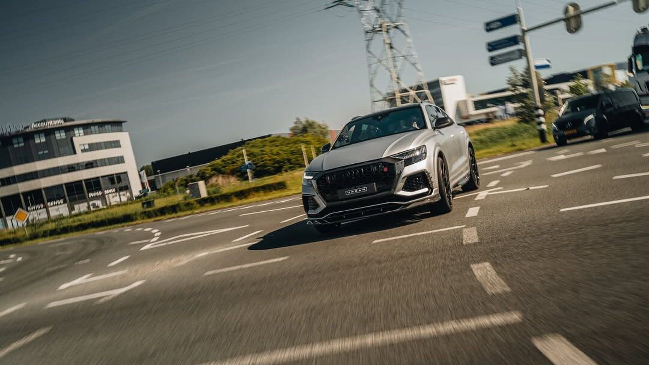 De voorzijde van de Audi RSQ8 Urban van Robbie van de Graaf