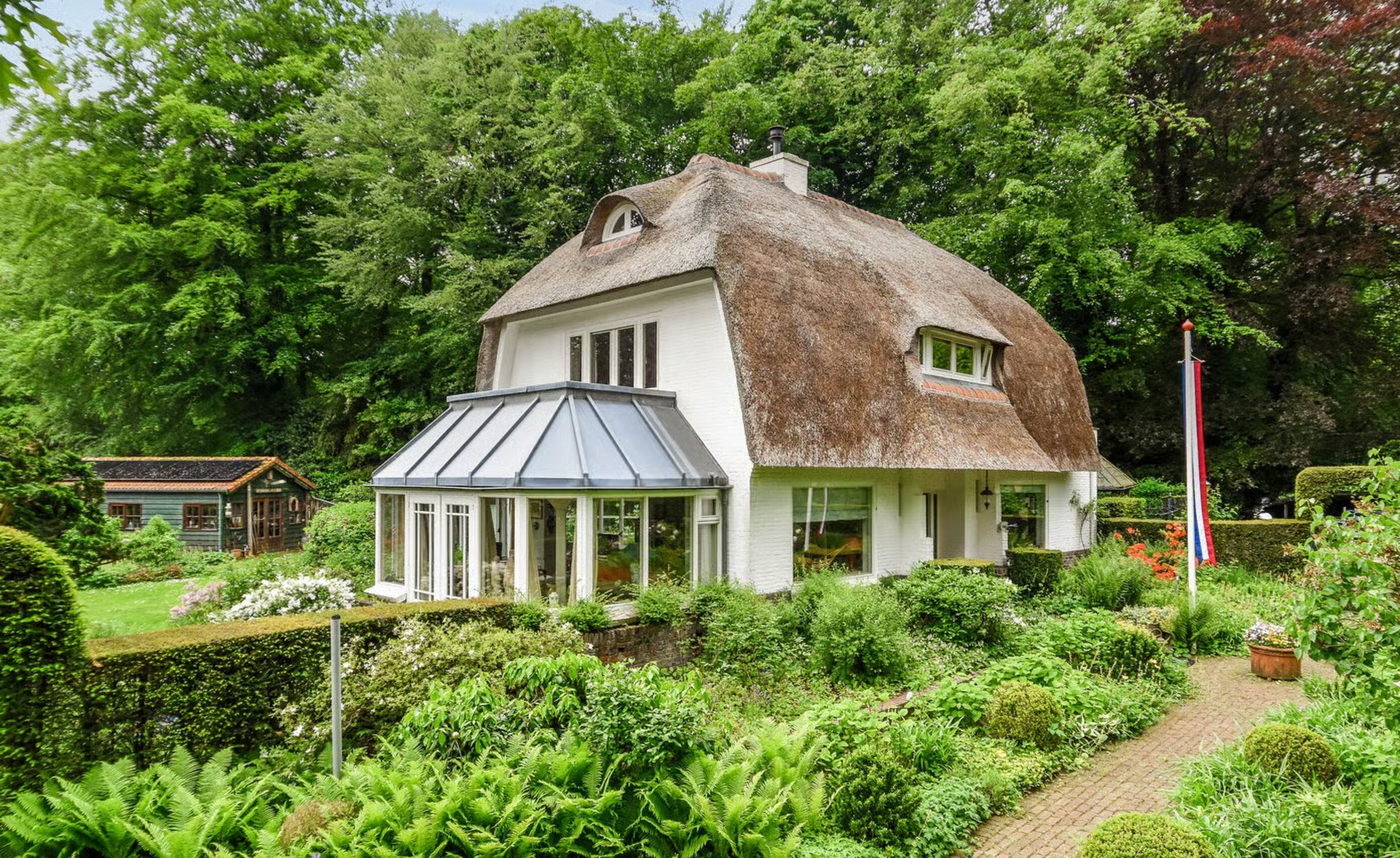 Gooische Vrouwen-actrice wil ruim € 2,2 miljoen voor fraai landhuis in Blaricum