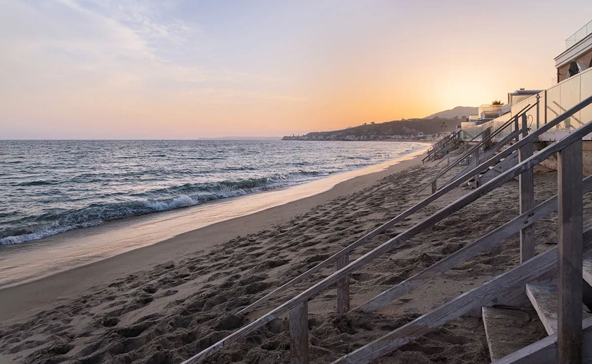 Het strand bij de woning van Jonah Hill in Los Angeles