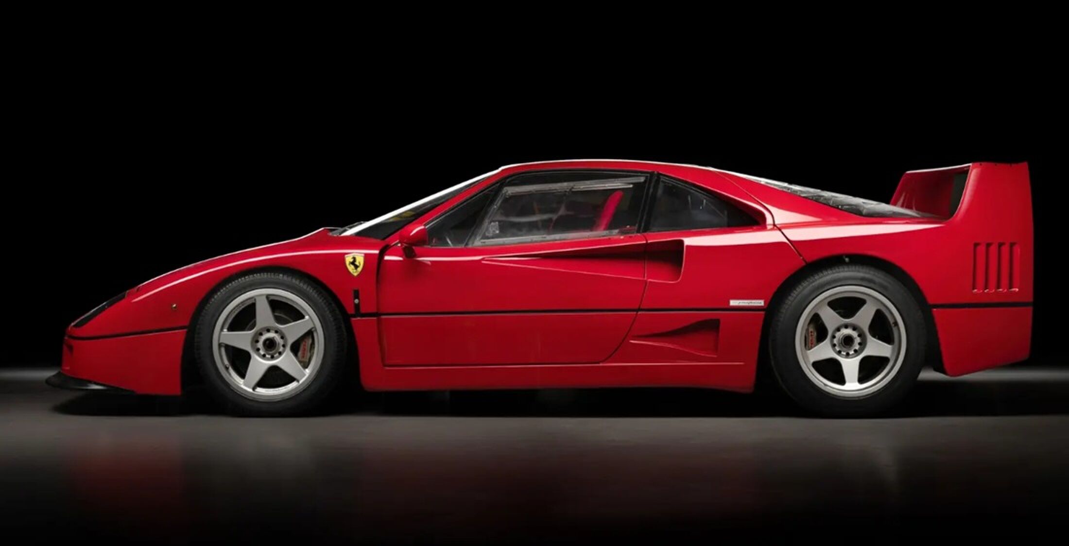 De zijkant van de klassieke supercar