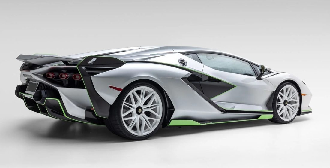 De zijkant van de Lamborghini Sián FKP 37