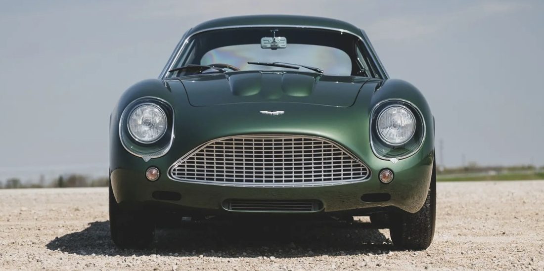 De iconische grille van de wagen