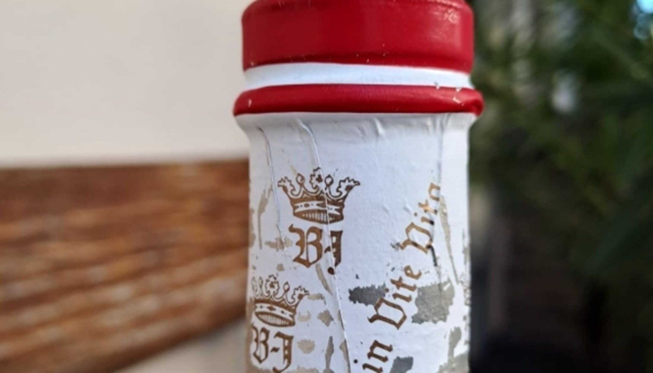 De dop van de unieke fles