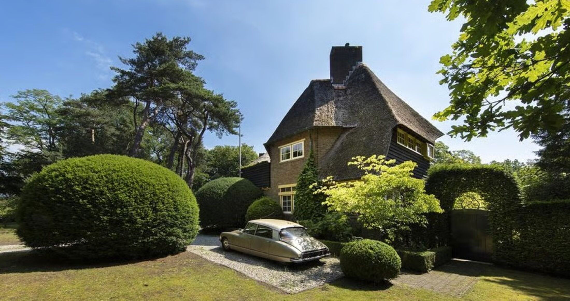 De buitenzijde van de villa van Martijn Le Coultre
