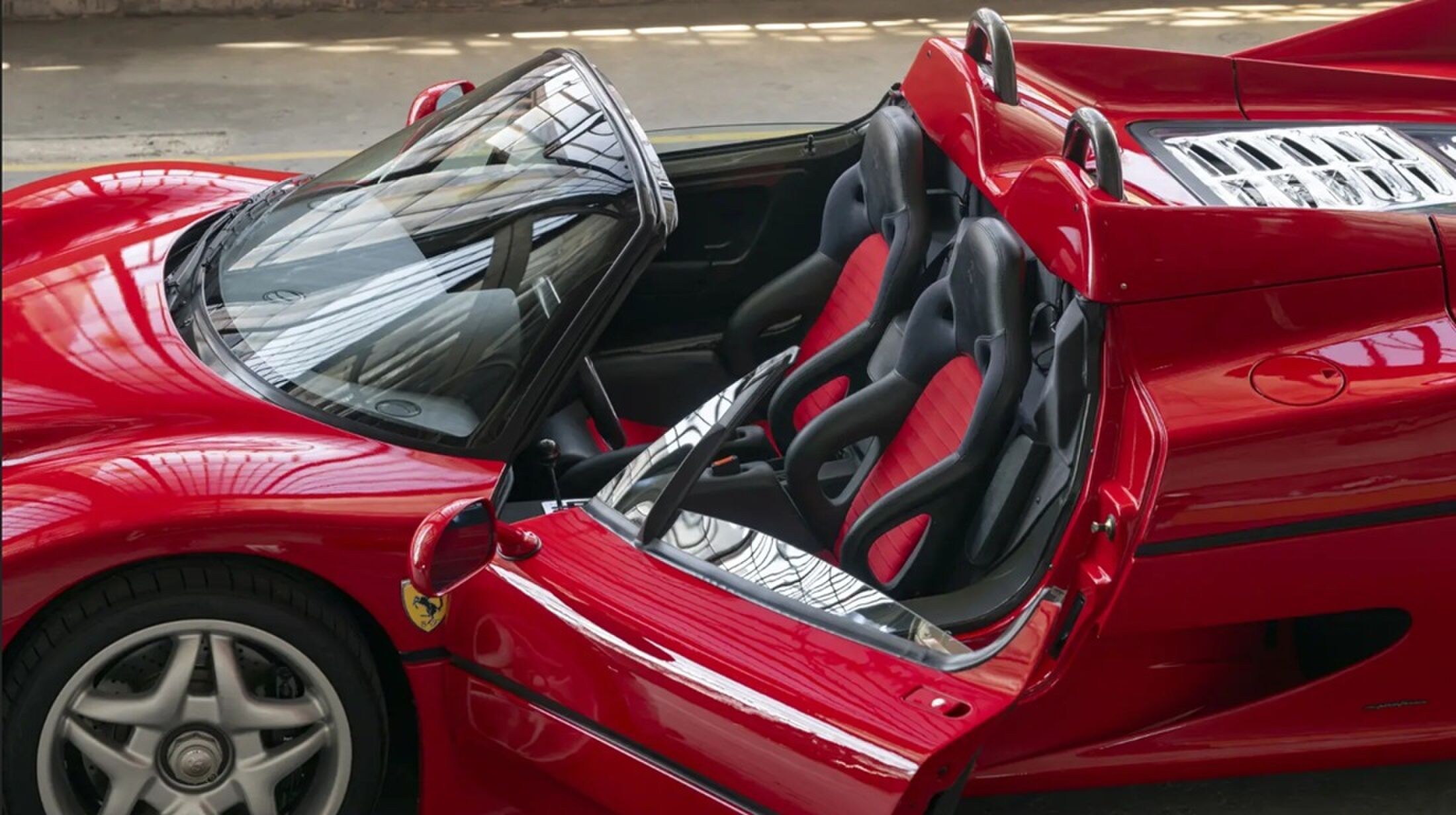 De binnenzijde van de supercar