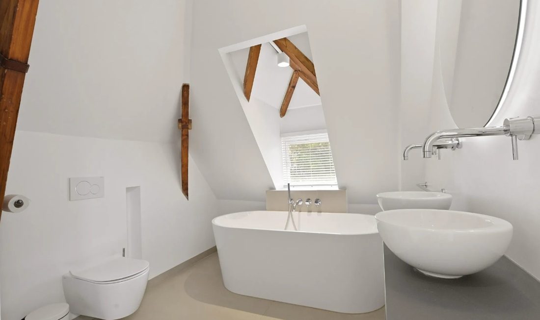 E&eacute;n van de luxe badkamers