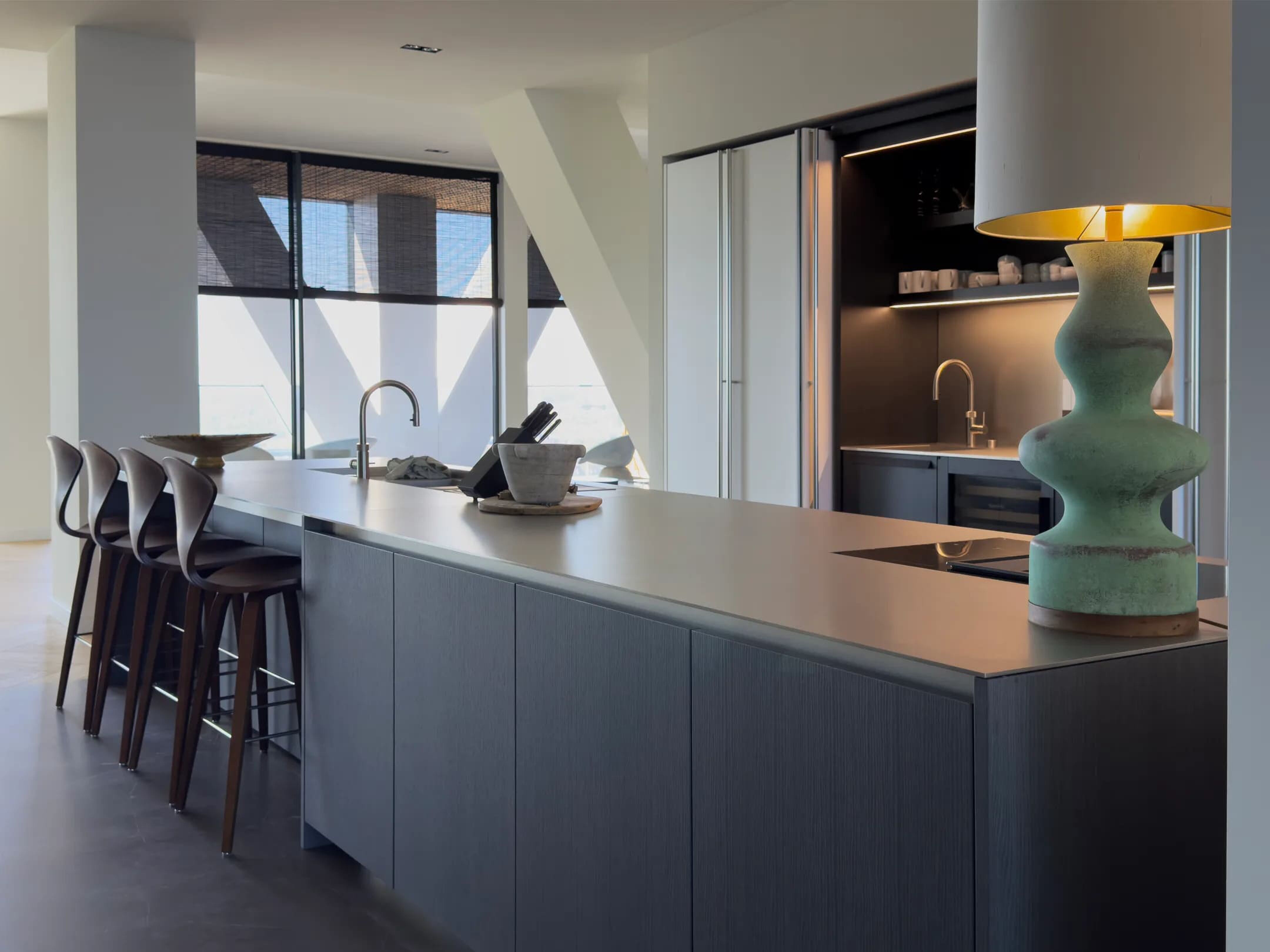 De keuken in het appartement in Amsterdam