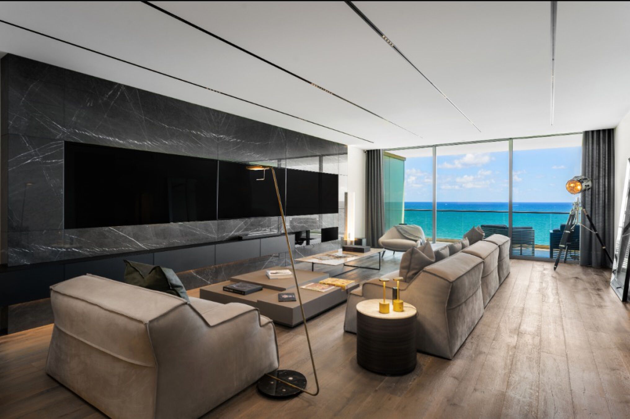 De woonkamer in het appartement van Kaká in Miami