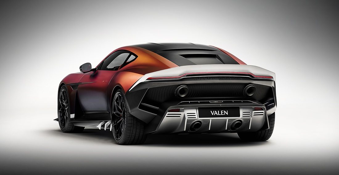 De achterkant van de Aston Martin Valen