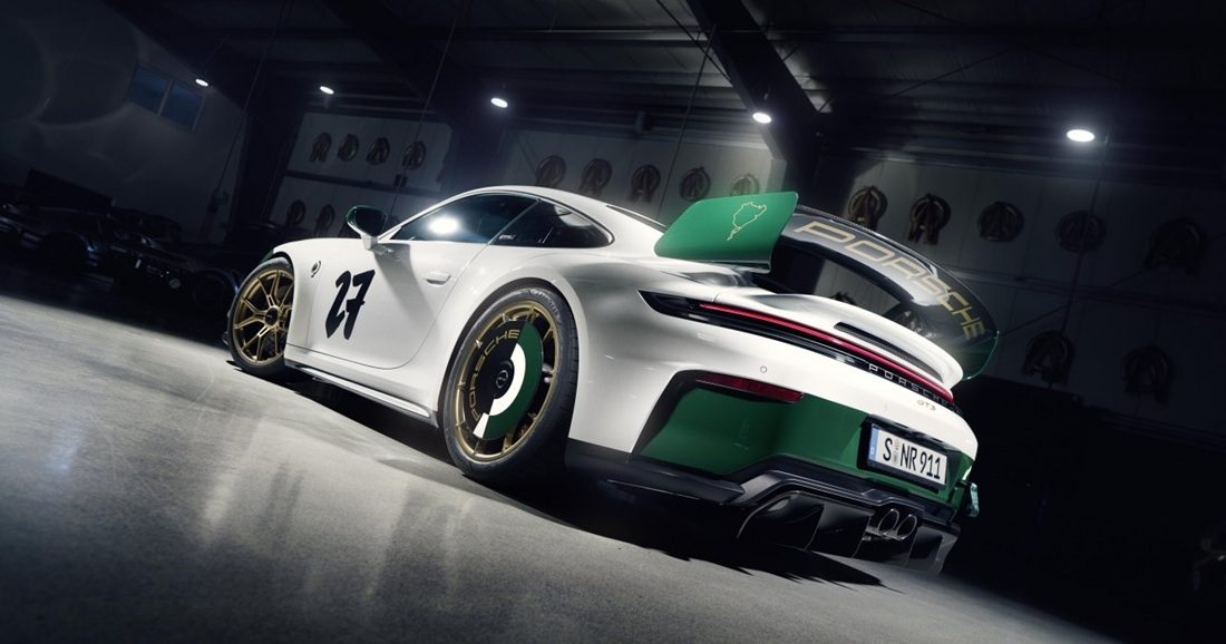 De achterkant van de Porsche 911 GT3 Porsche 100 Jahre Nürburgring