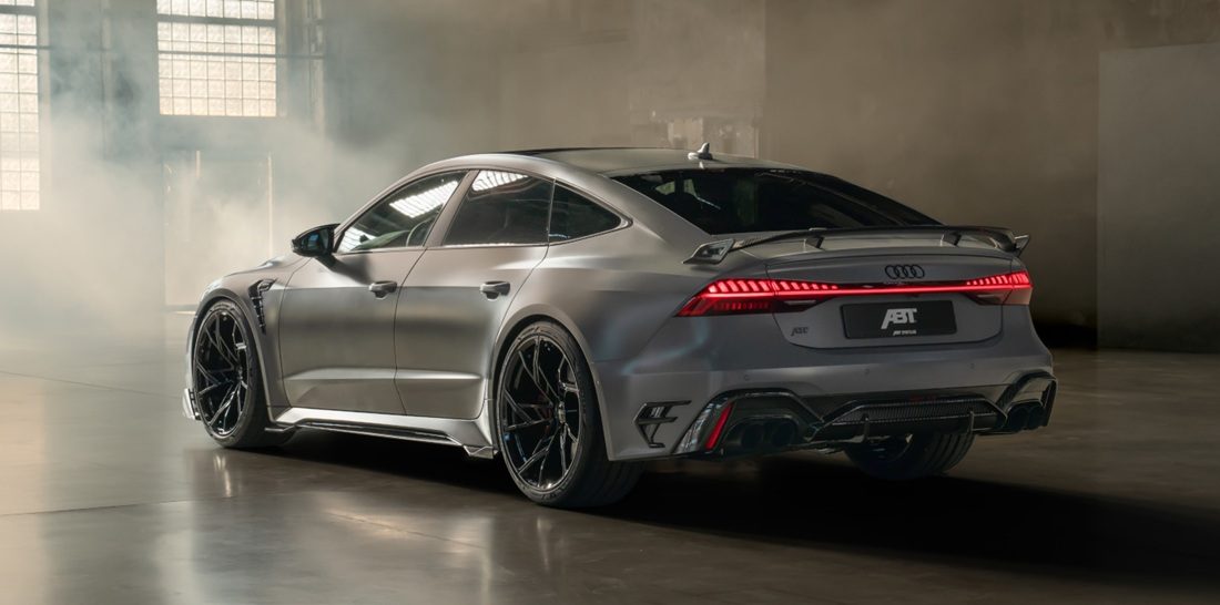De achterzijde van de Audi RS7 ABT